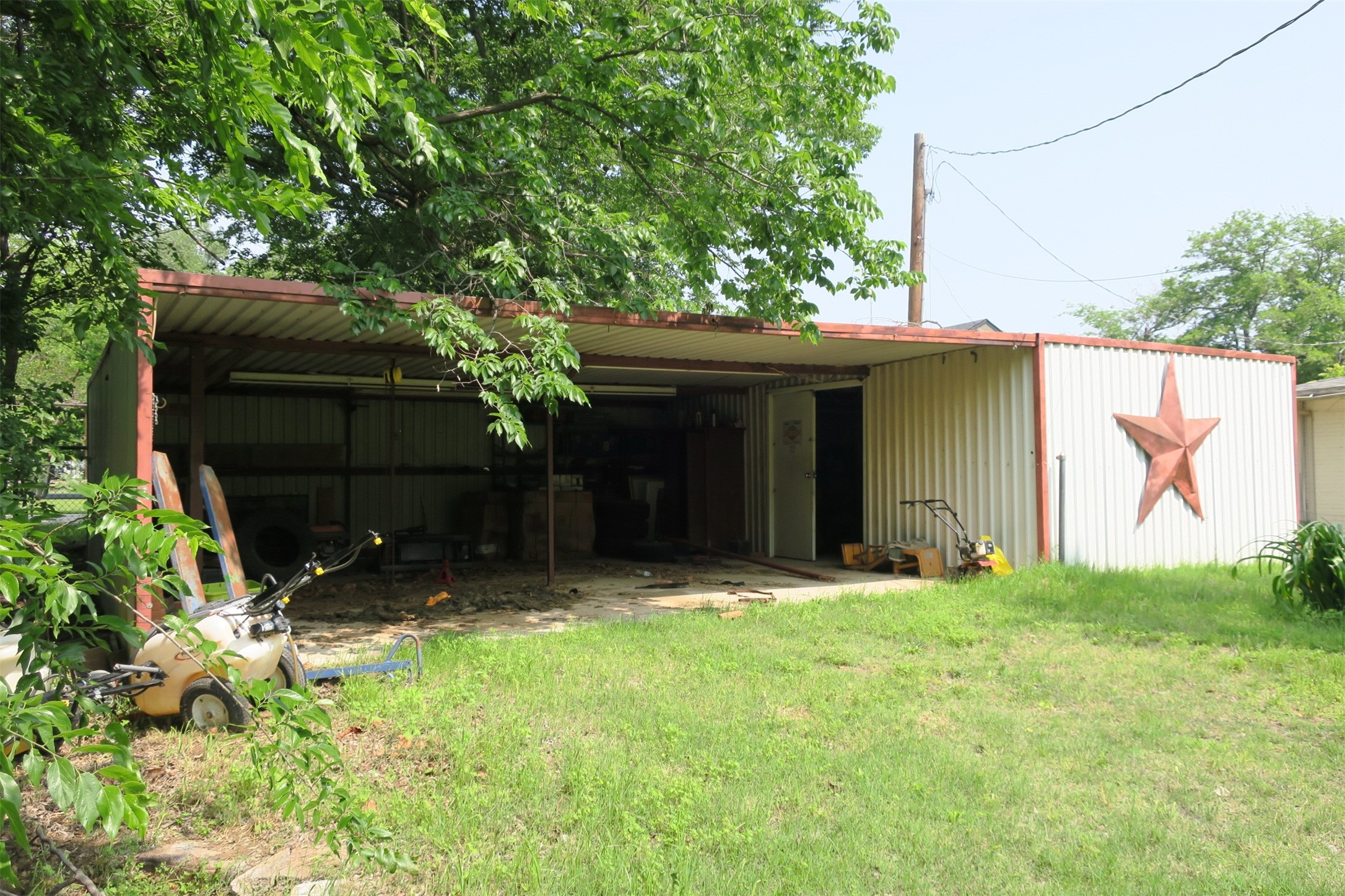 1689 N Highway 81 N Bowie TX 76230
