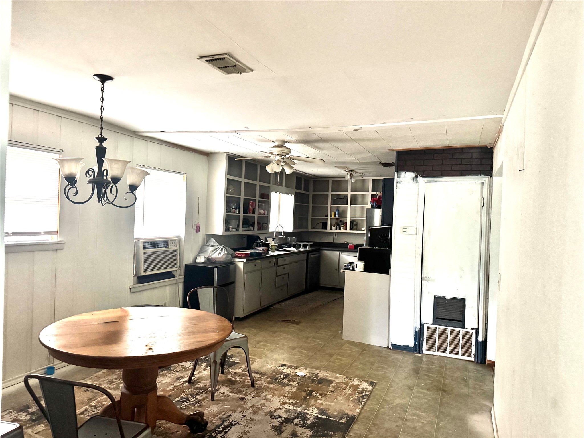 1689 N Highway 81 N Bowie TX 76230