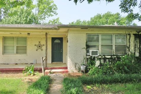 1689 N Highway 81 N Bowie TX 76230