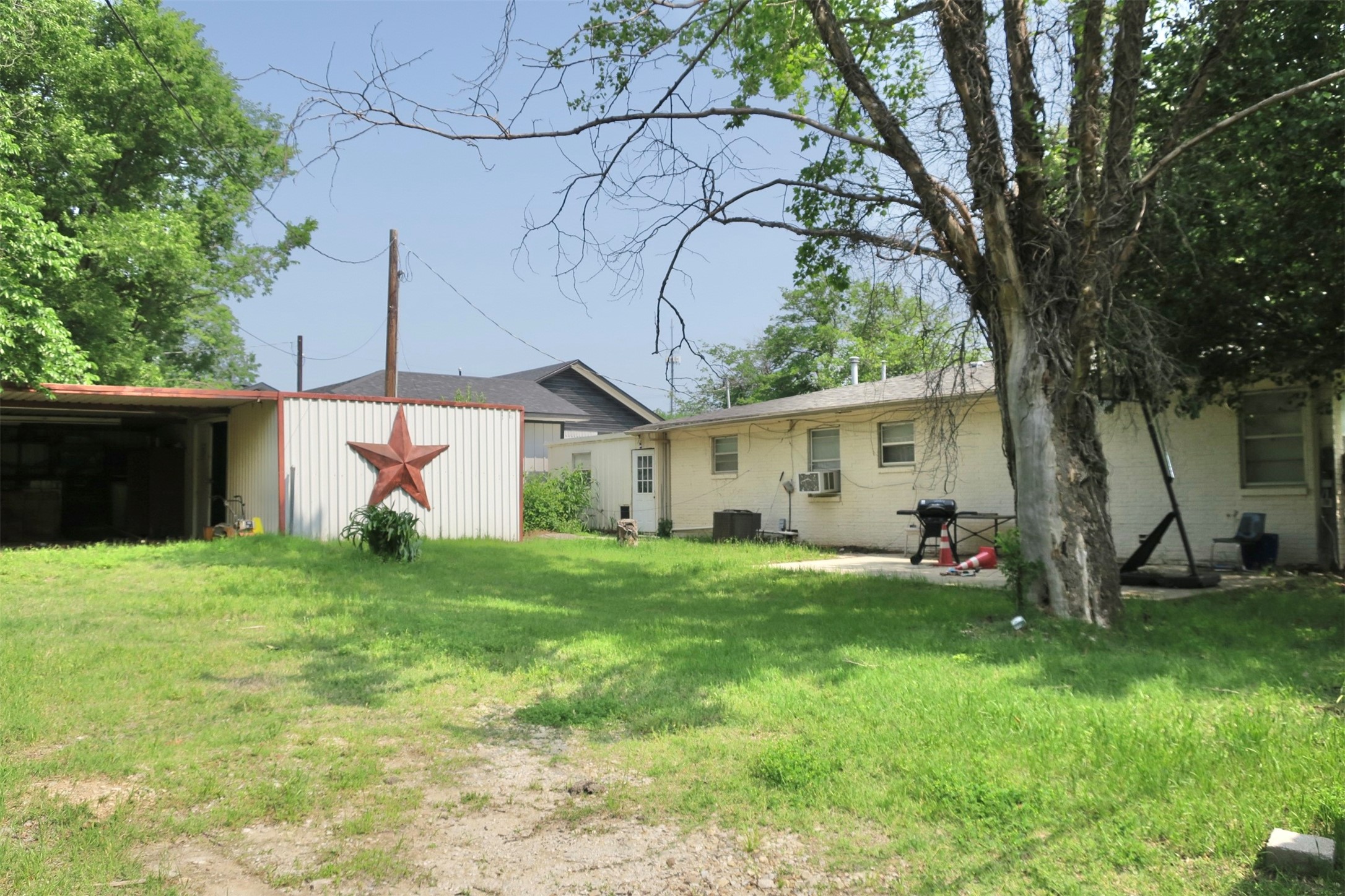 1689 N Highway 81 N Bowie TX 76230