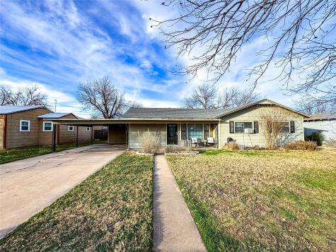 1305 Landon Street Stamford TX 79553