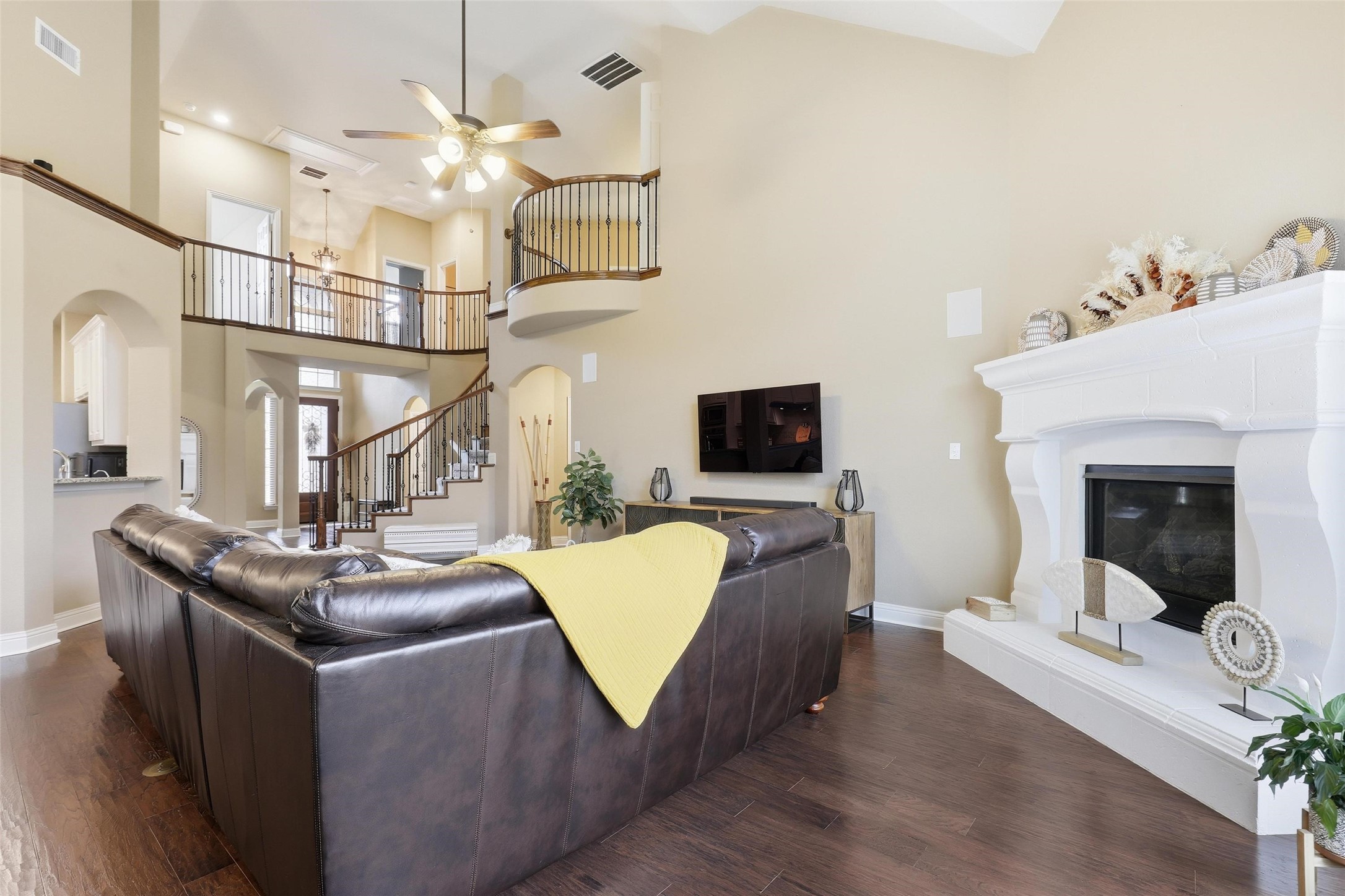2939 Arenoso Grand Prairie TX 75054