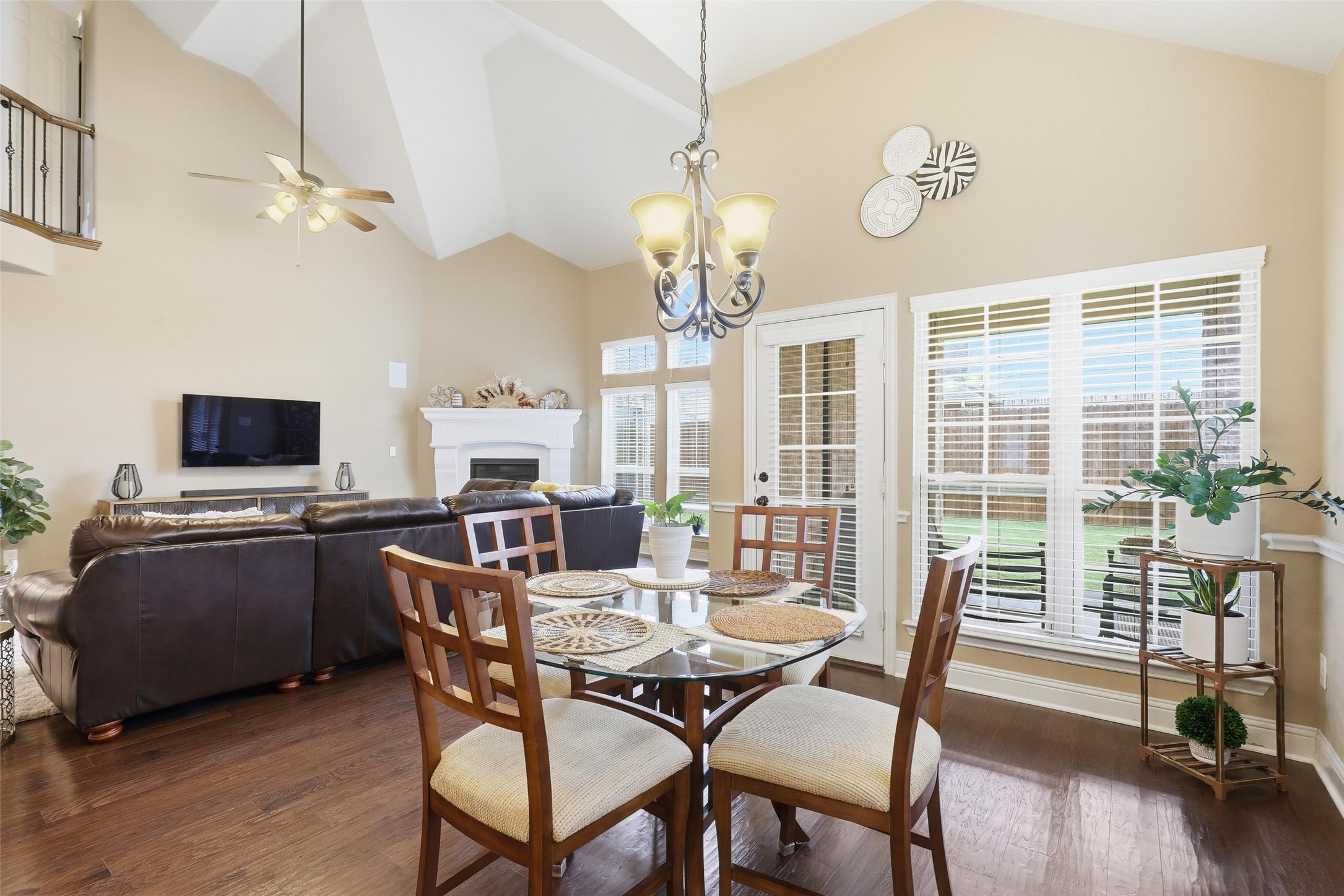 2939 Arenoso Grand Prairie TX 75054