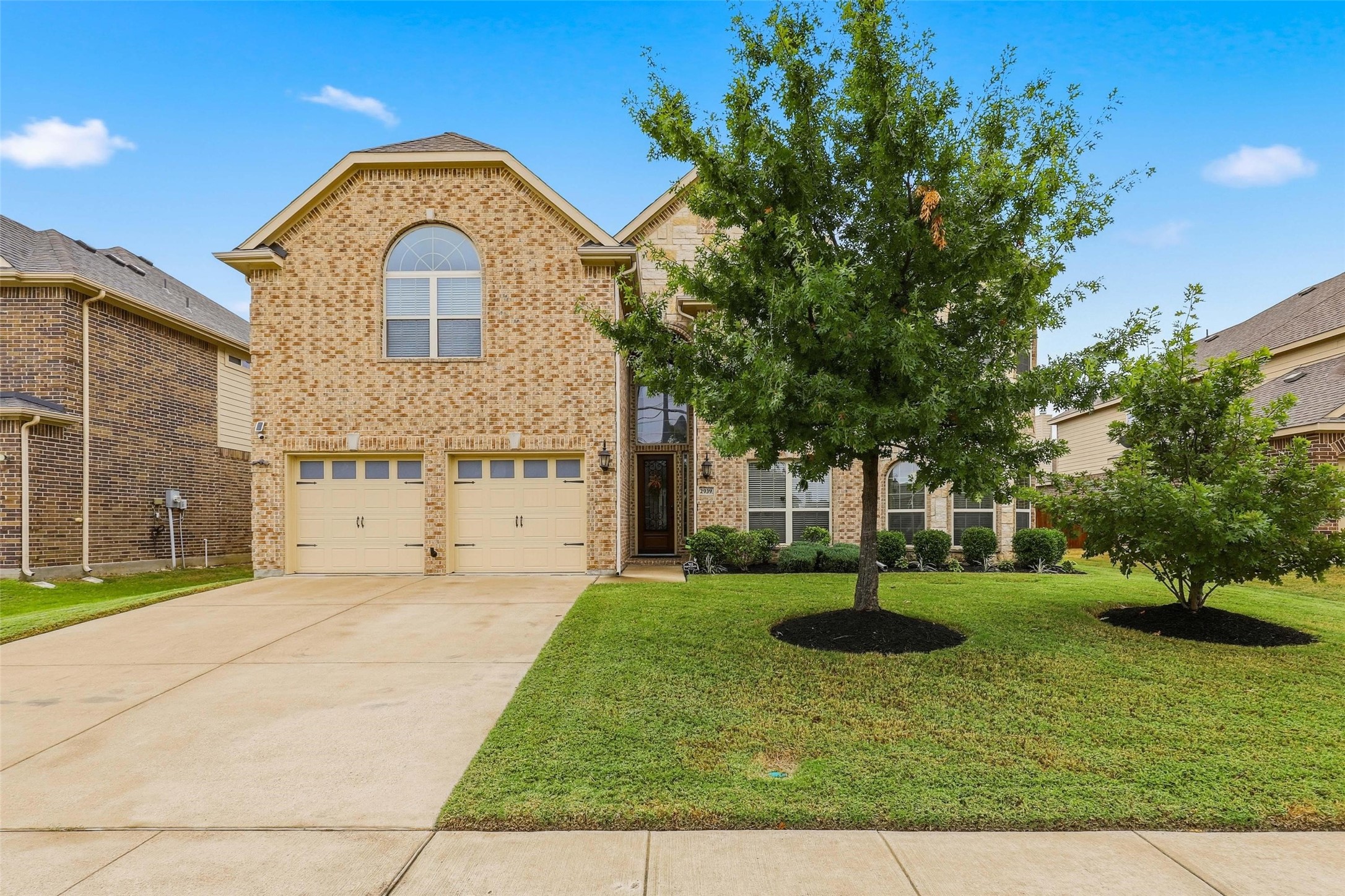 2939 Arenoso Grand Prairie TX 75054