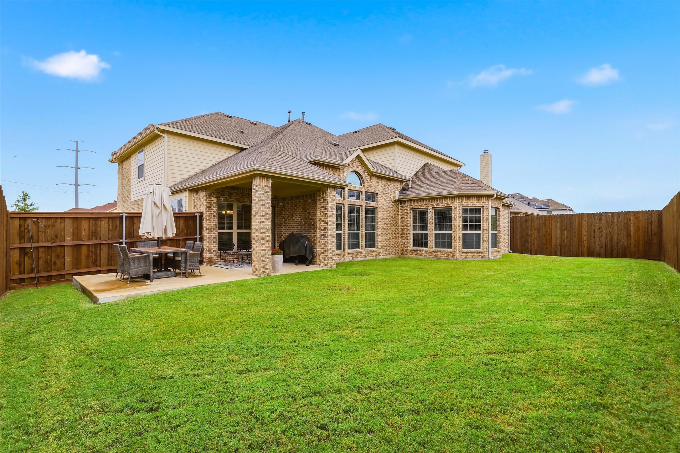 2939 Arenoso Grand Prairie TX 75054