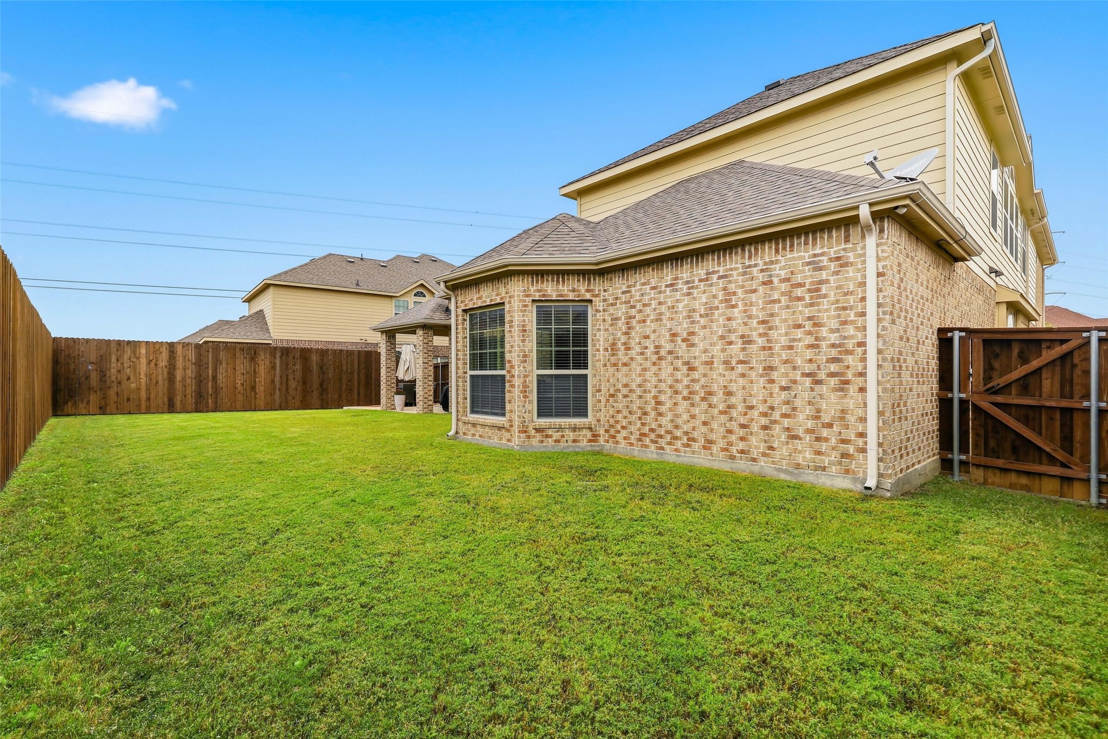 2939 Arenoso Grand Prairie TX 75054