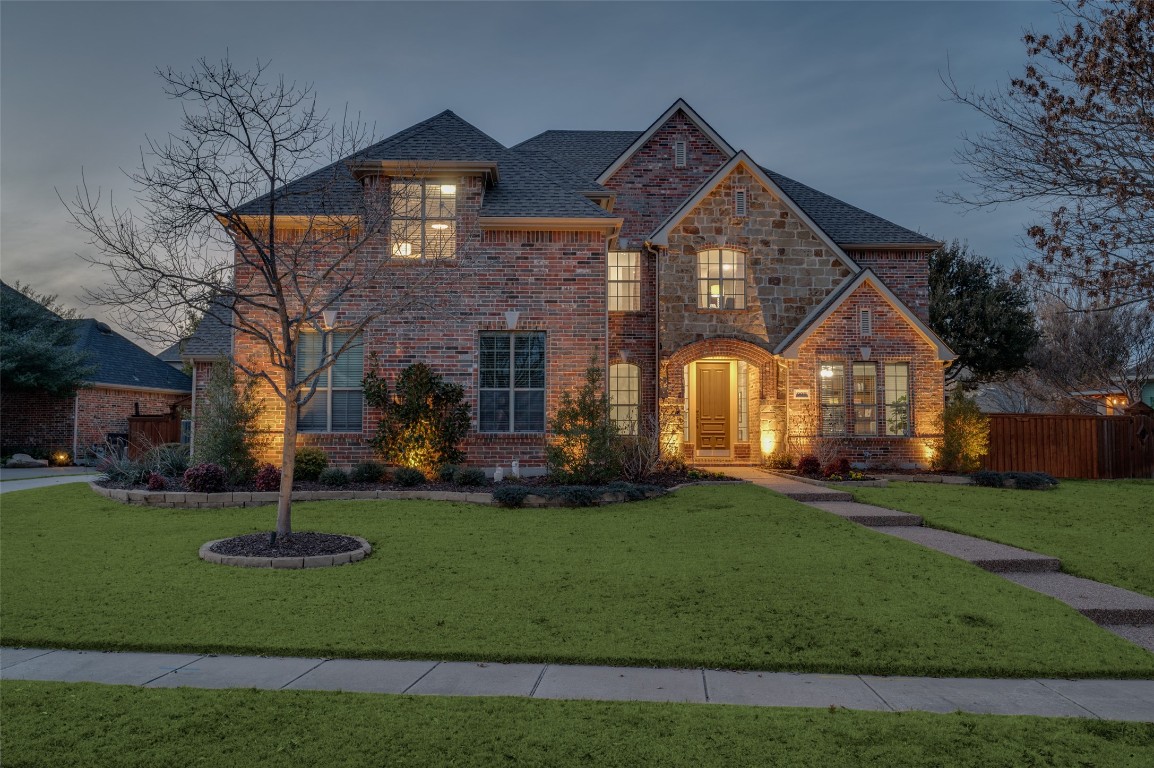 900 Woodhaven Drive Mckinney TX 75072
