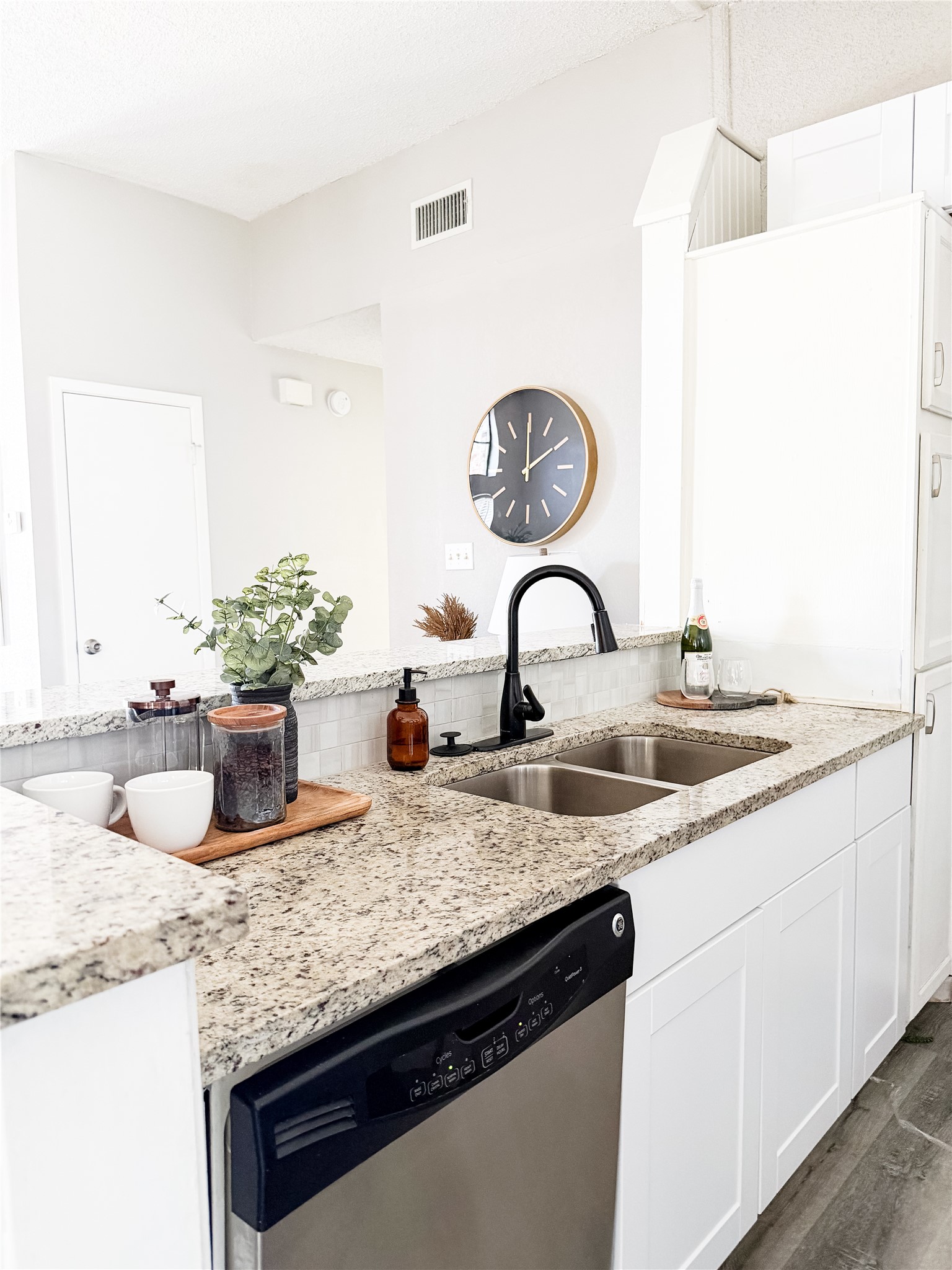 600 Benedict Lane Arlington TX 76002