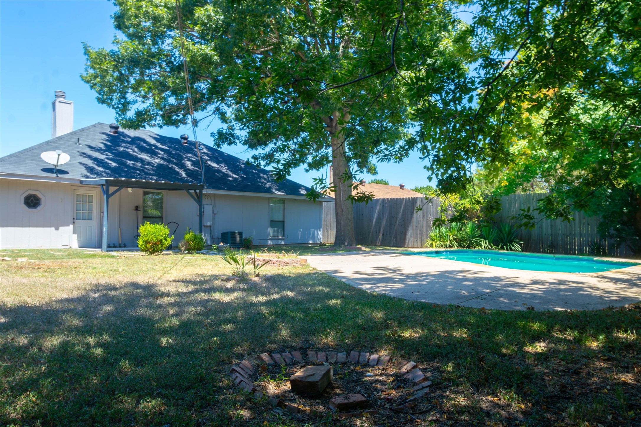 600 Benedict Lane Arlington TX 76002