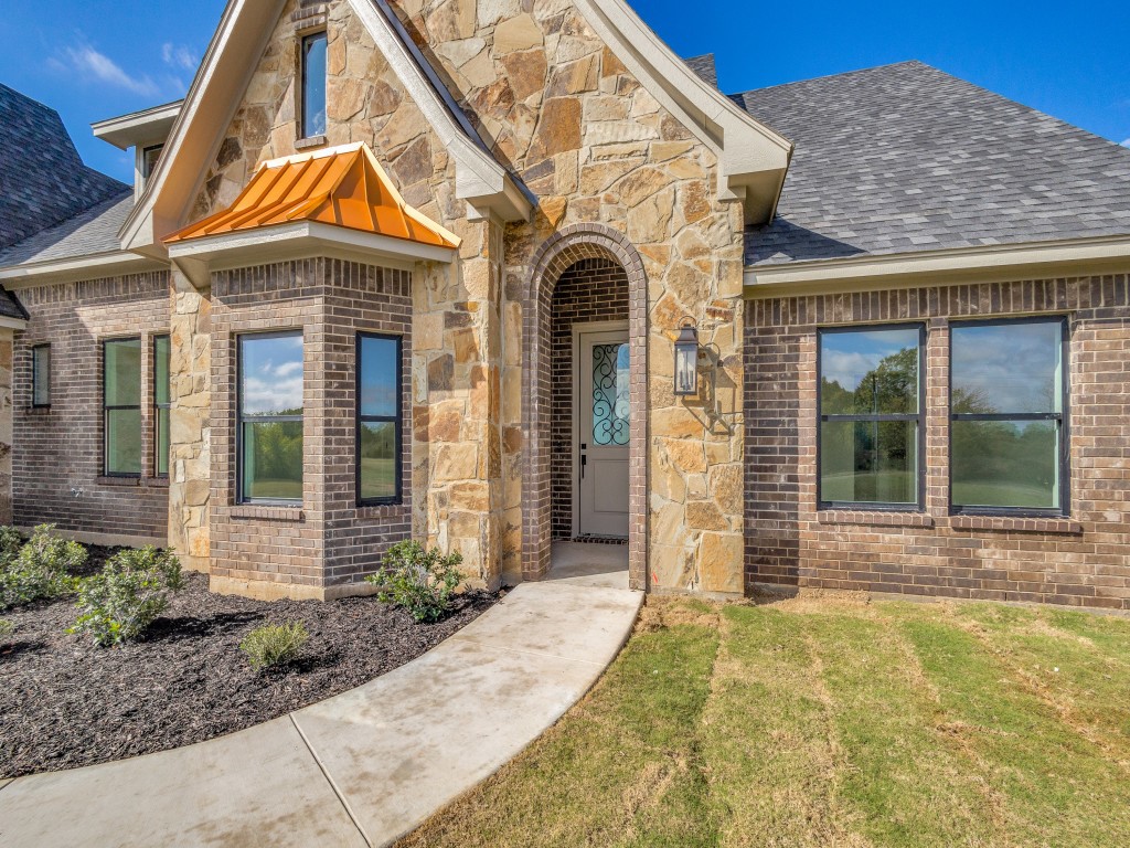 300 County Road 3141 Decatur TX 76234