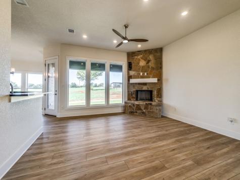 300 County Road 3141 Decatur TX 76234