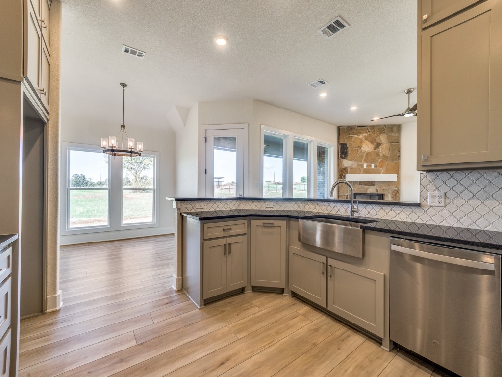300 County Road 3141 Decatur TX 76234