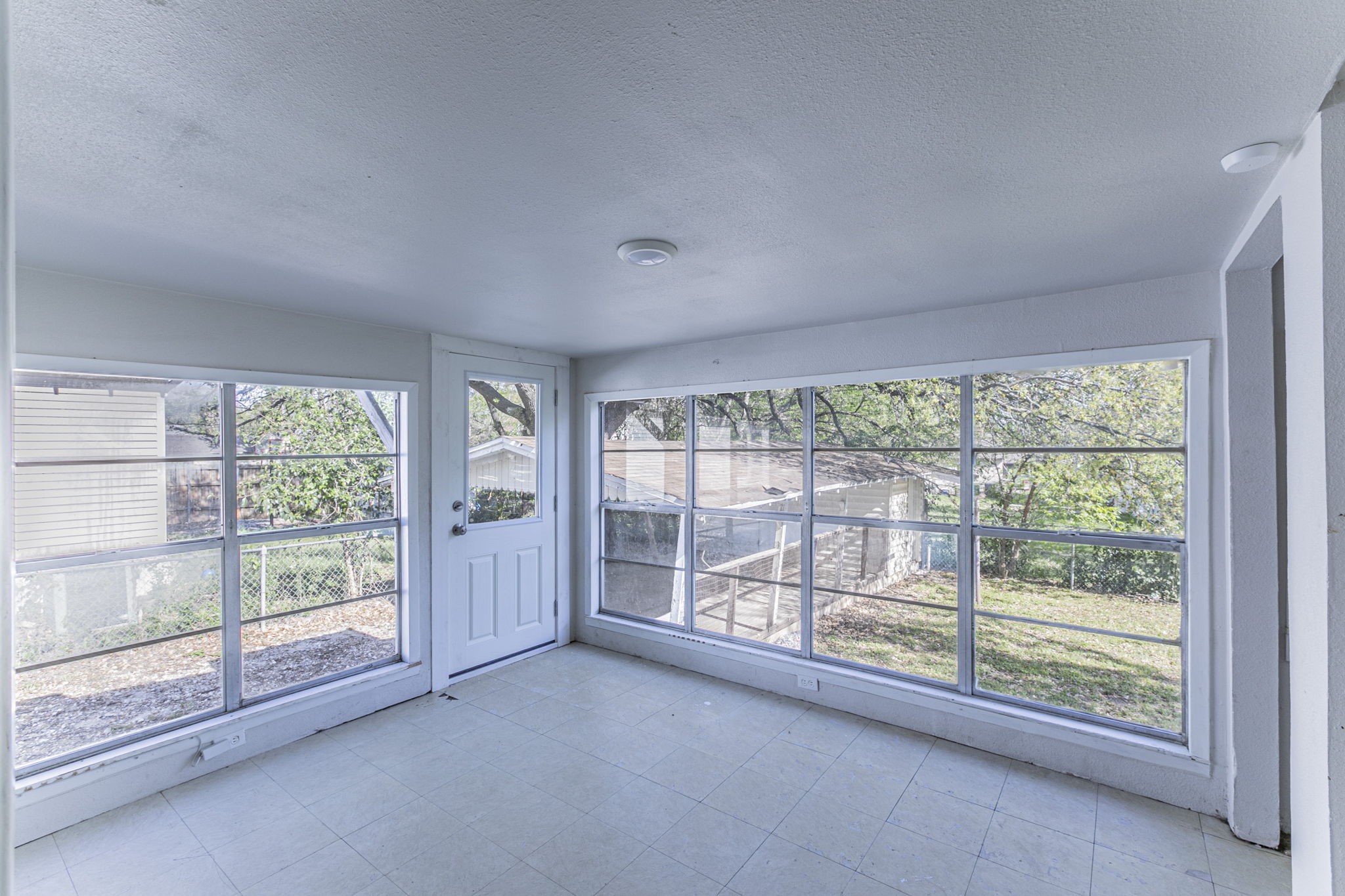 2914 E Edmond Waco TX 76707