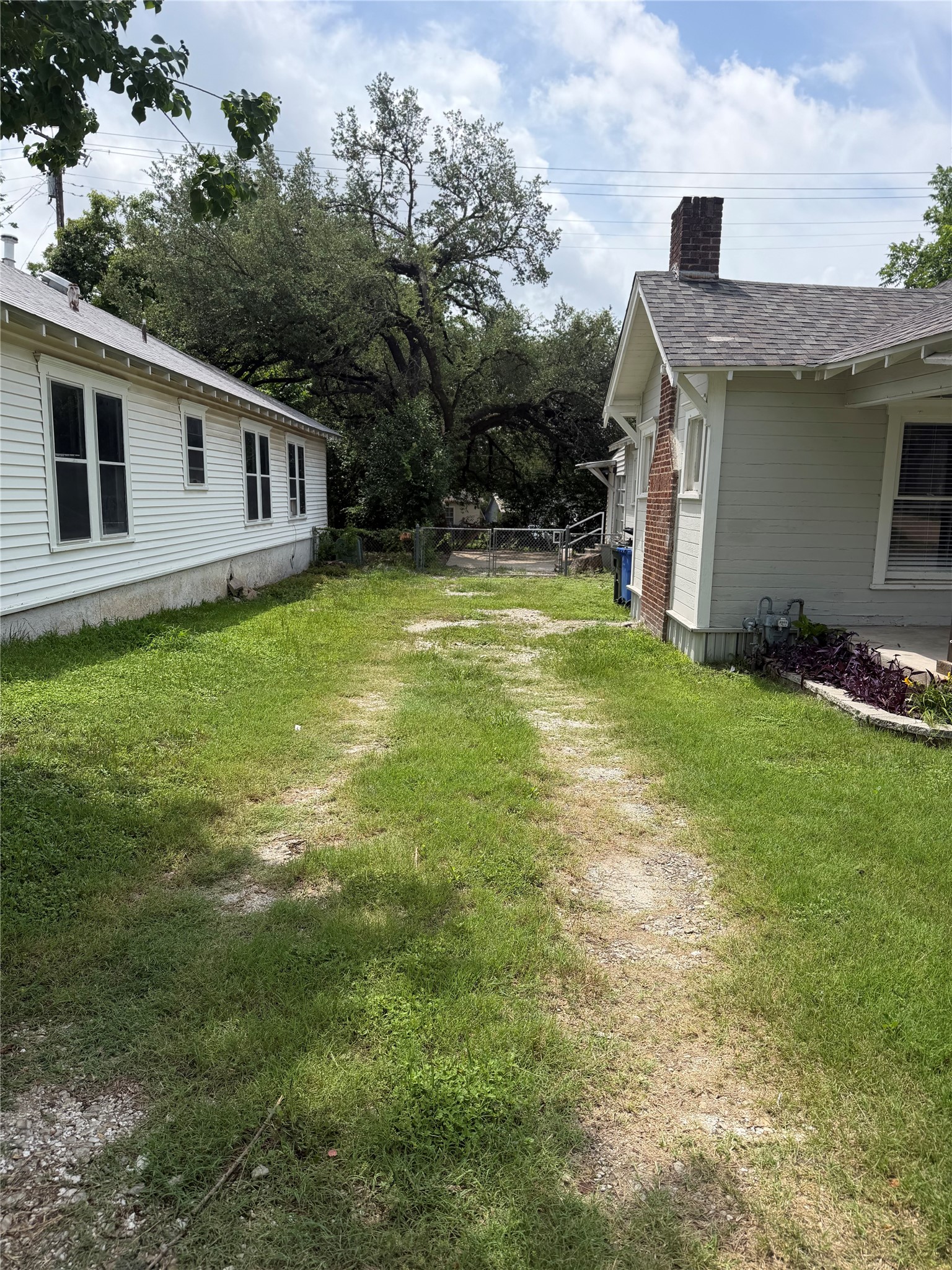 2914 E Edmond Waco TX 76707
