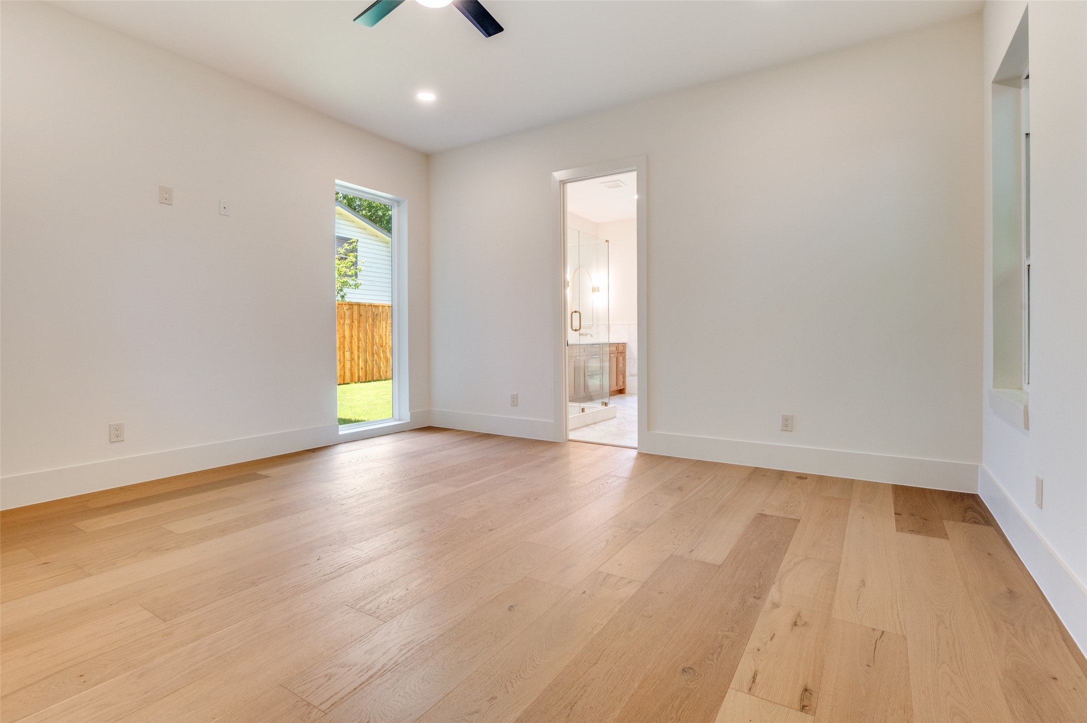 4207 Bonham Street Dallas TX 75229