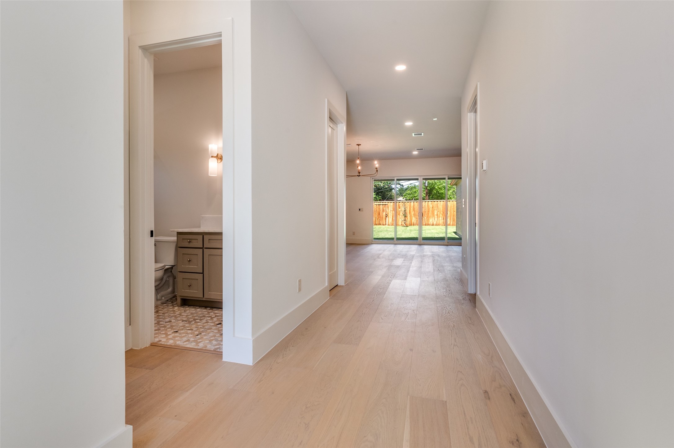 4207 Bonham Street Dallas TX 75229