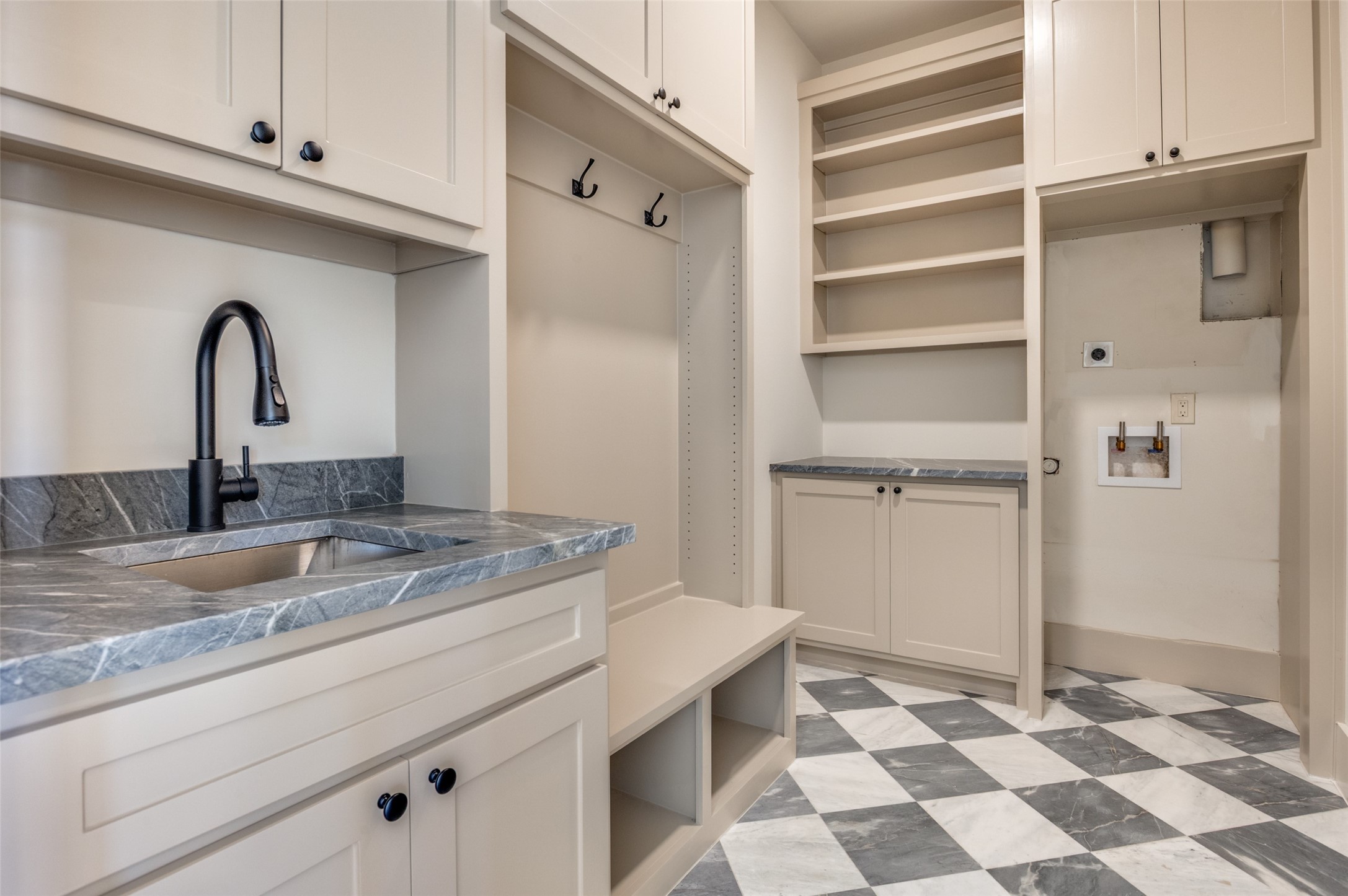 4207 Bonham Street Dallas TX 75229