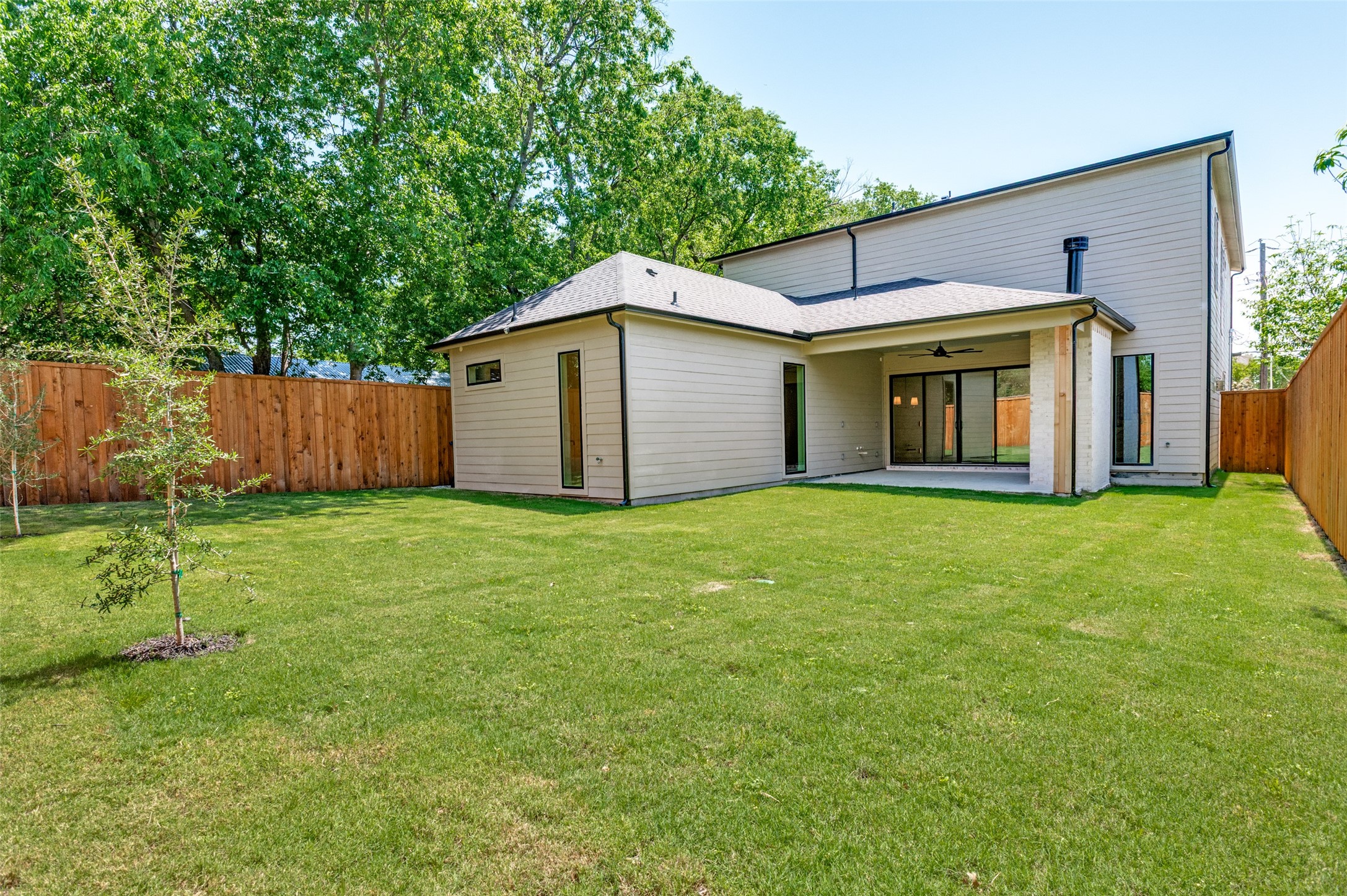 4207 Bonham Street Dallas TX 75229