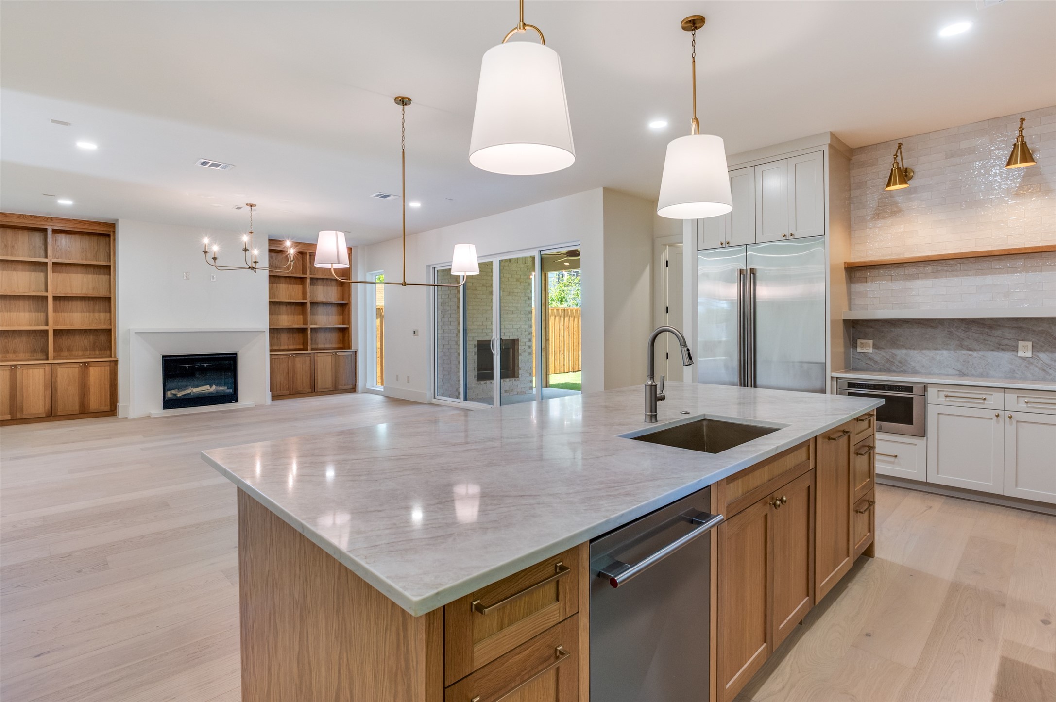 4207 Bonham Street Dallas TX 75229