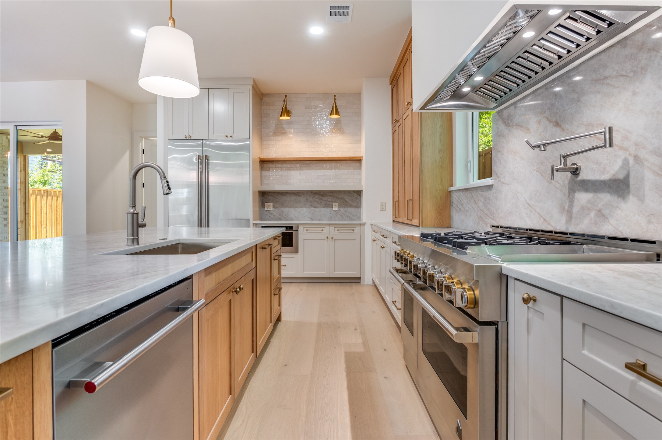 4207 Bonham Street Dallas TX 75229