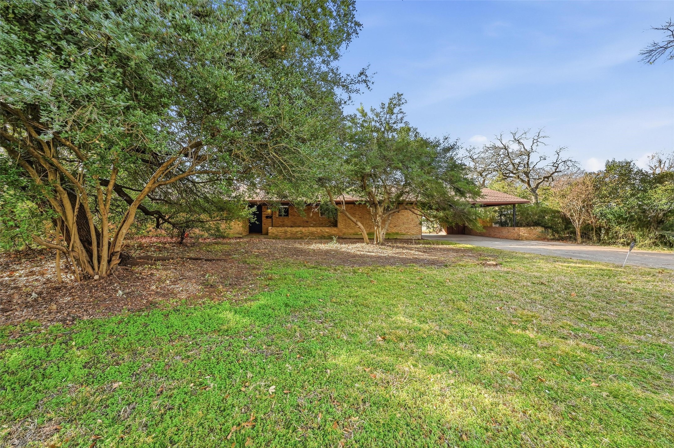 1916 Norwood Lane Arlington TX 76013