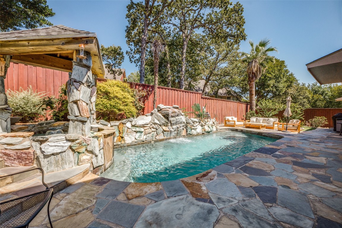 2706 Shady Hill Court Grapevine TX 76051