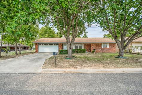 1235 N Kight Street Stephenville TX 76401