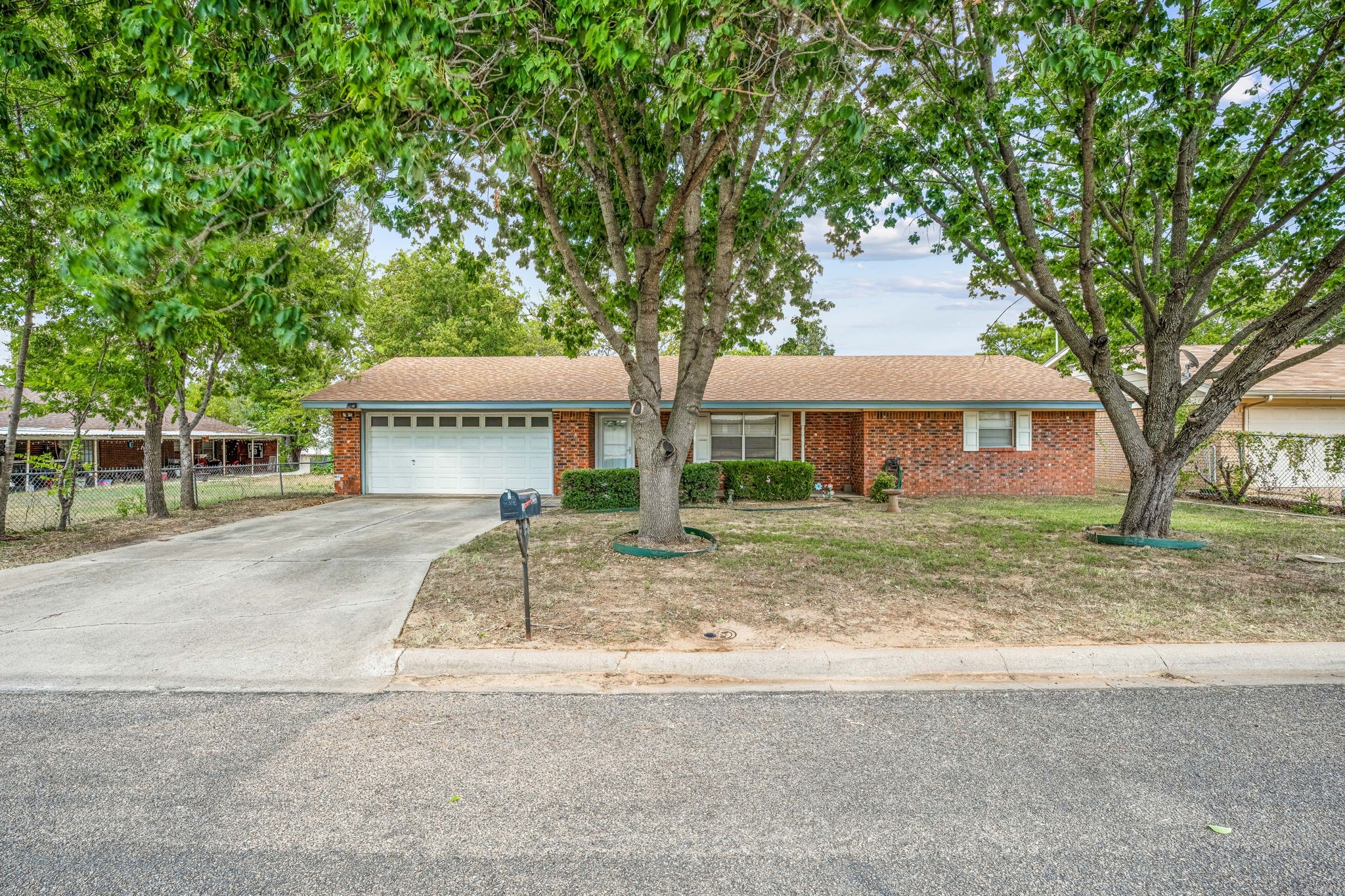 1235 N Kight Street Stephenville TX 76401