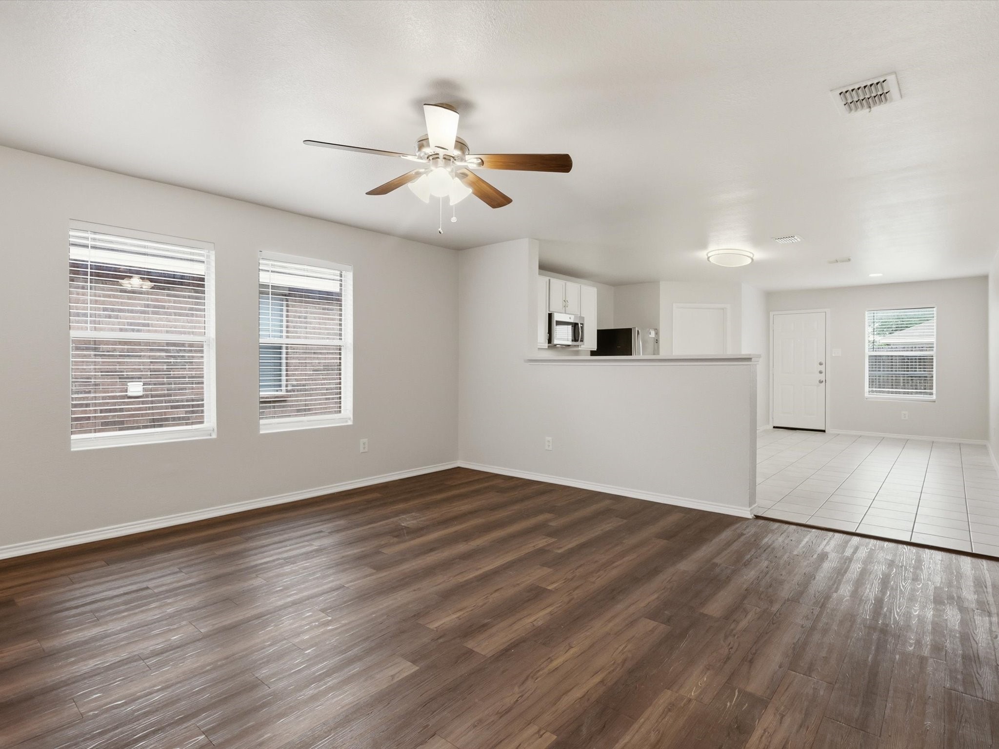 1132 Boxwood Drive Crowley TX 76036