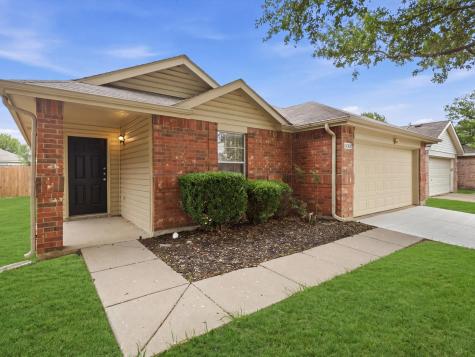 1132 Boxwood Drive Crowley TX 76036