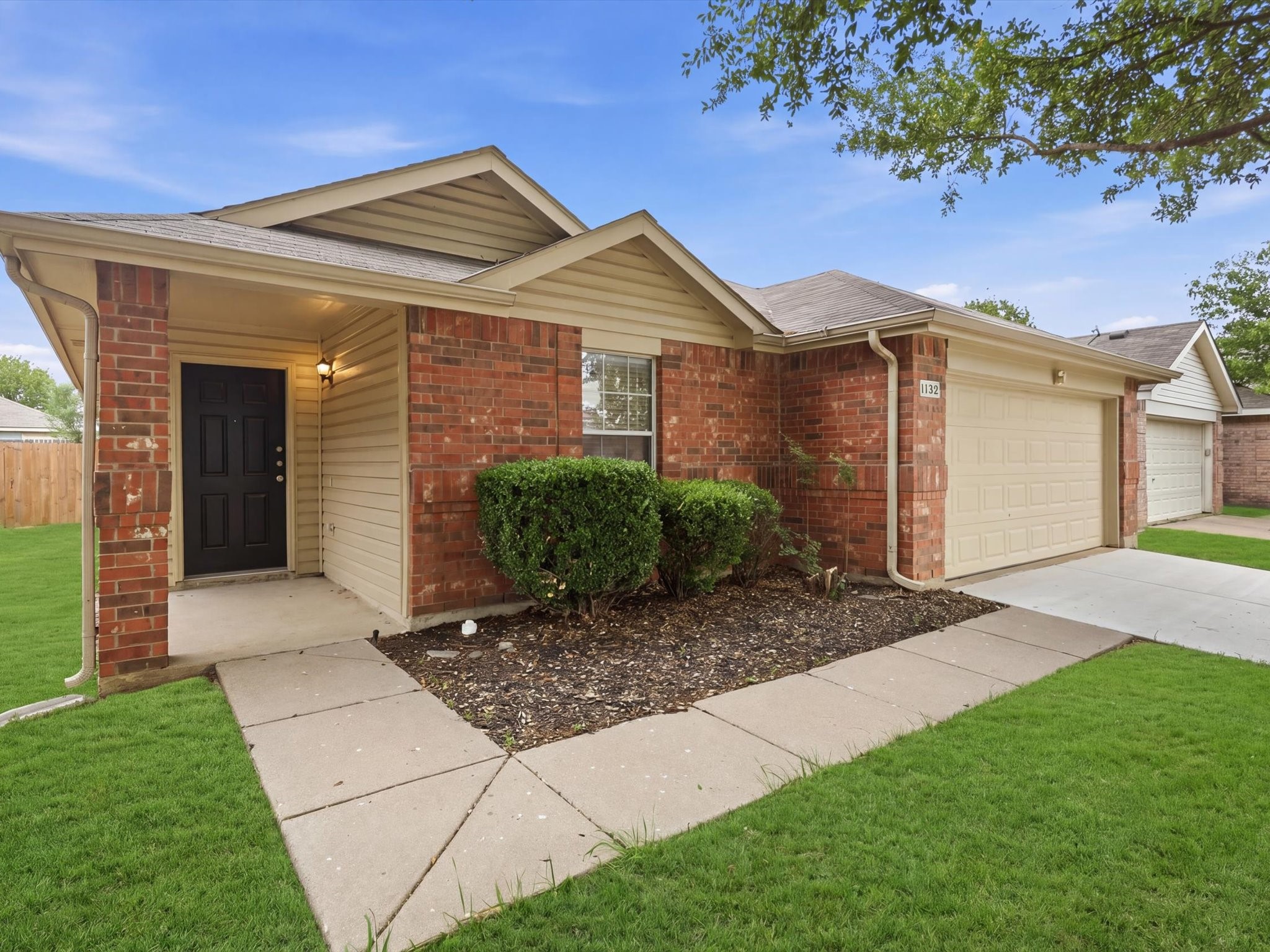 1132 Boxwood Drive Crowley TX 76036