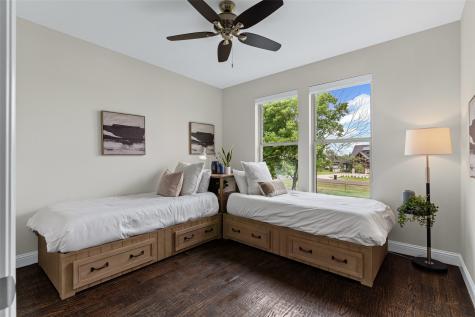 1140 The Shores Drive Corsicana TX 75109