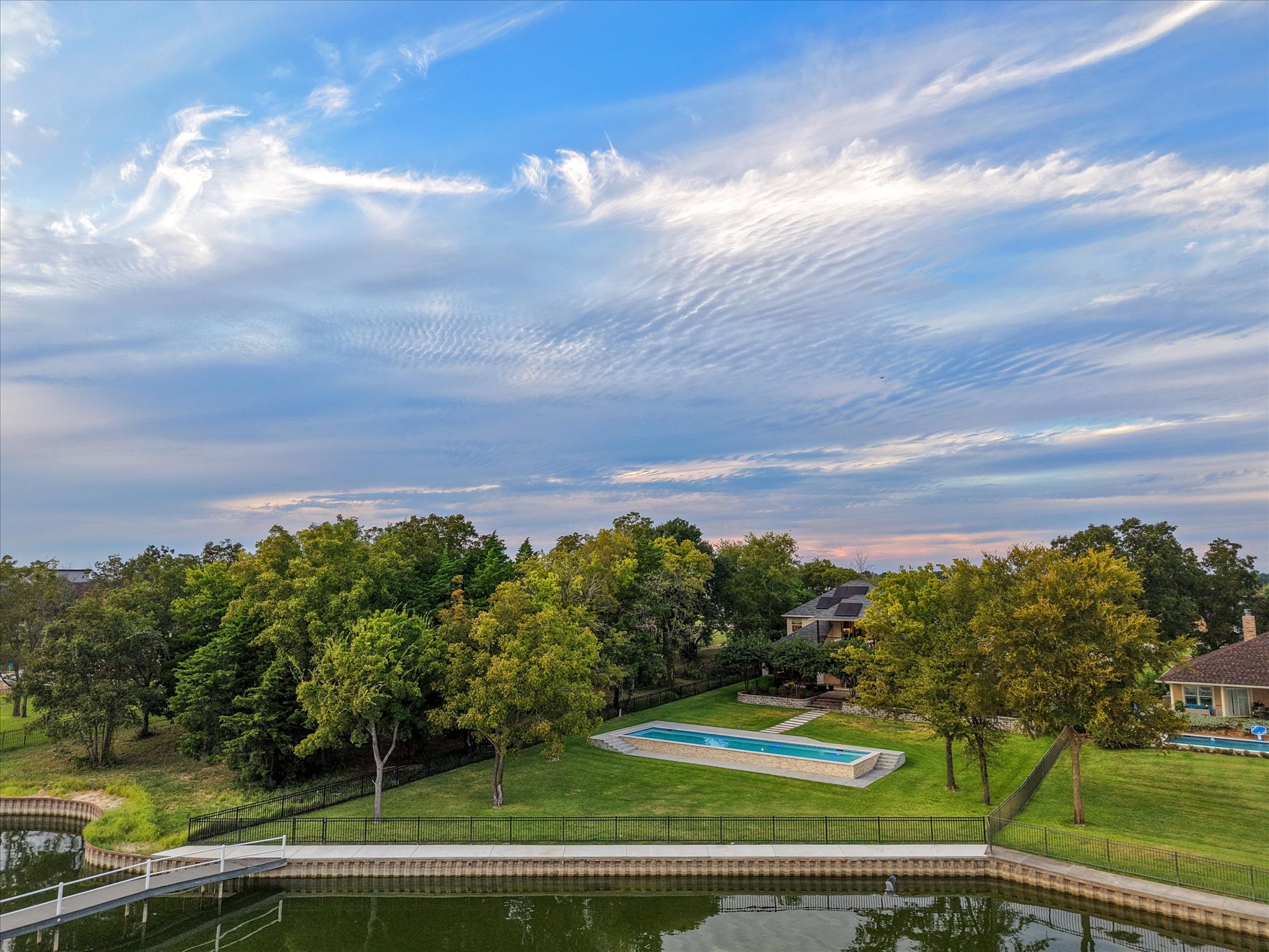 1140 The Shores Drive Corsicana TX 75109