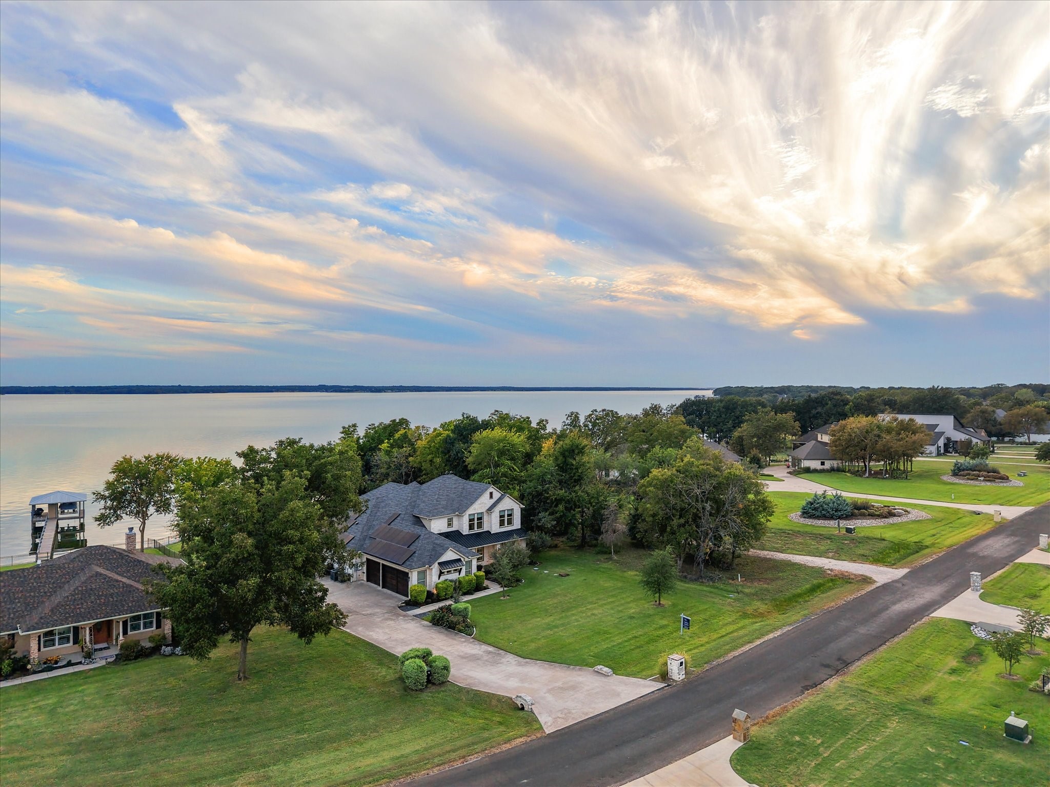 1140 The Shores Drive Corsicana TX 75109