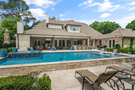 4674 College Park Drive Dallas TX 75229
