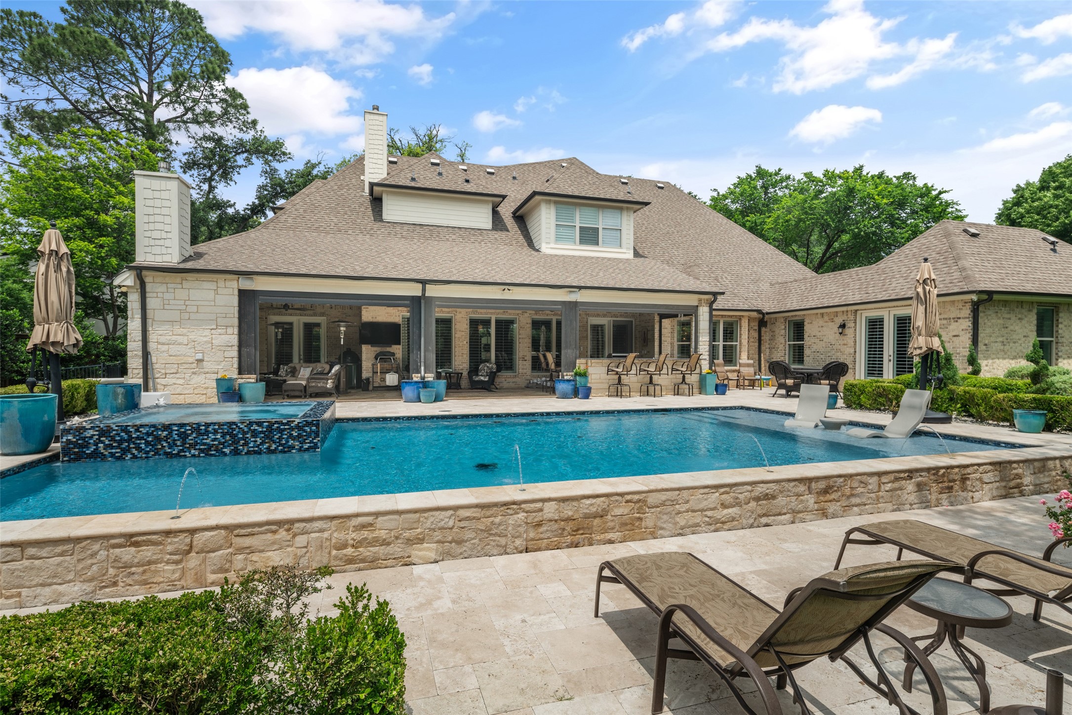 4674 College Park Drive Dallas TX 75229