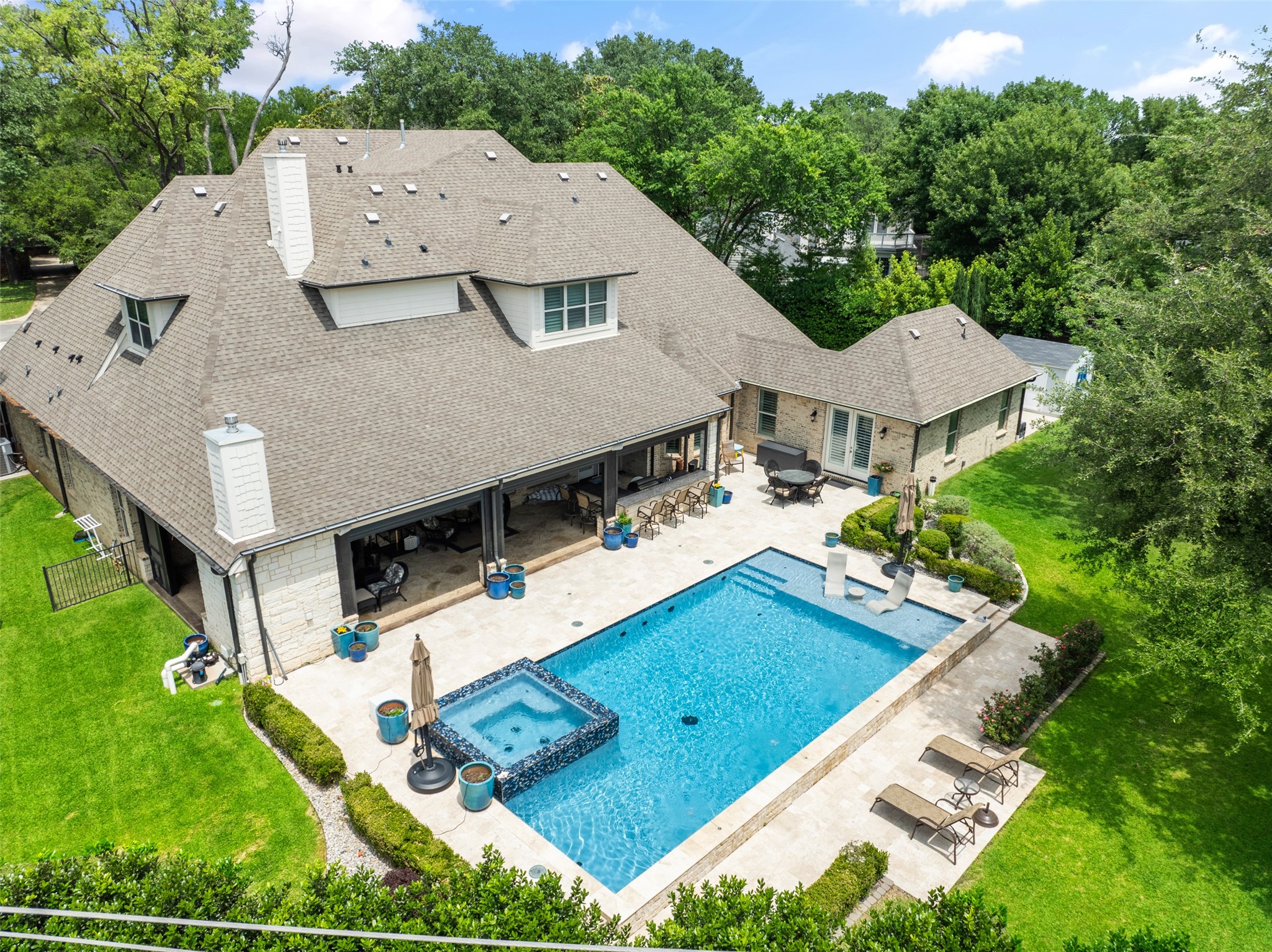 4674 College Park Drive Dallas TX 75229