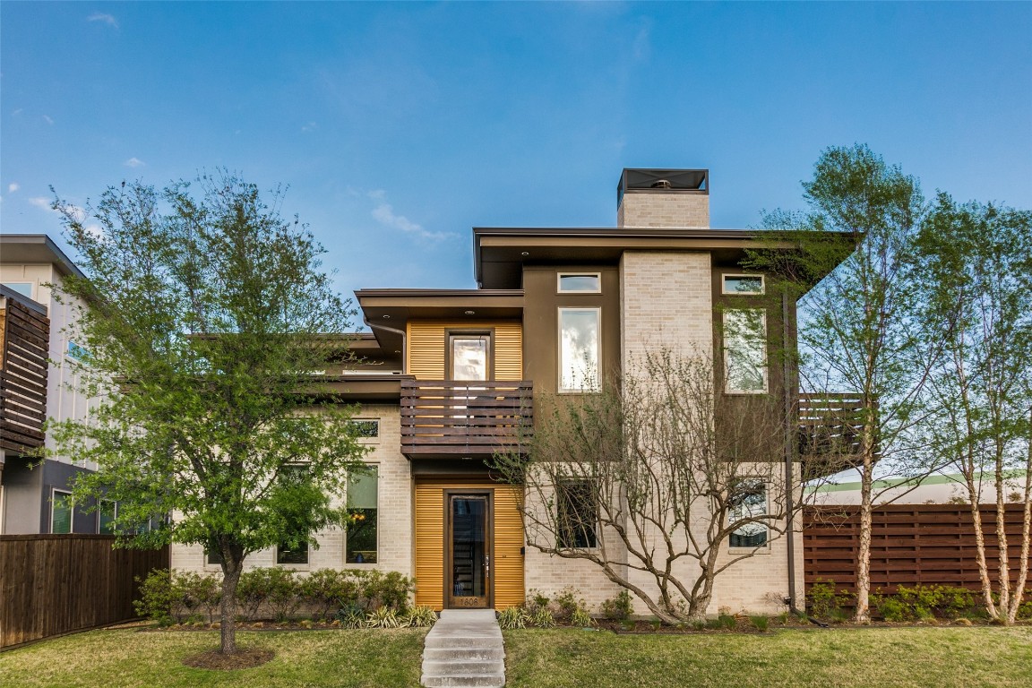 1808 Euclid Avenue Dallas TX 75206