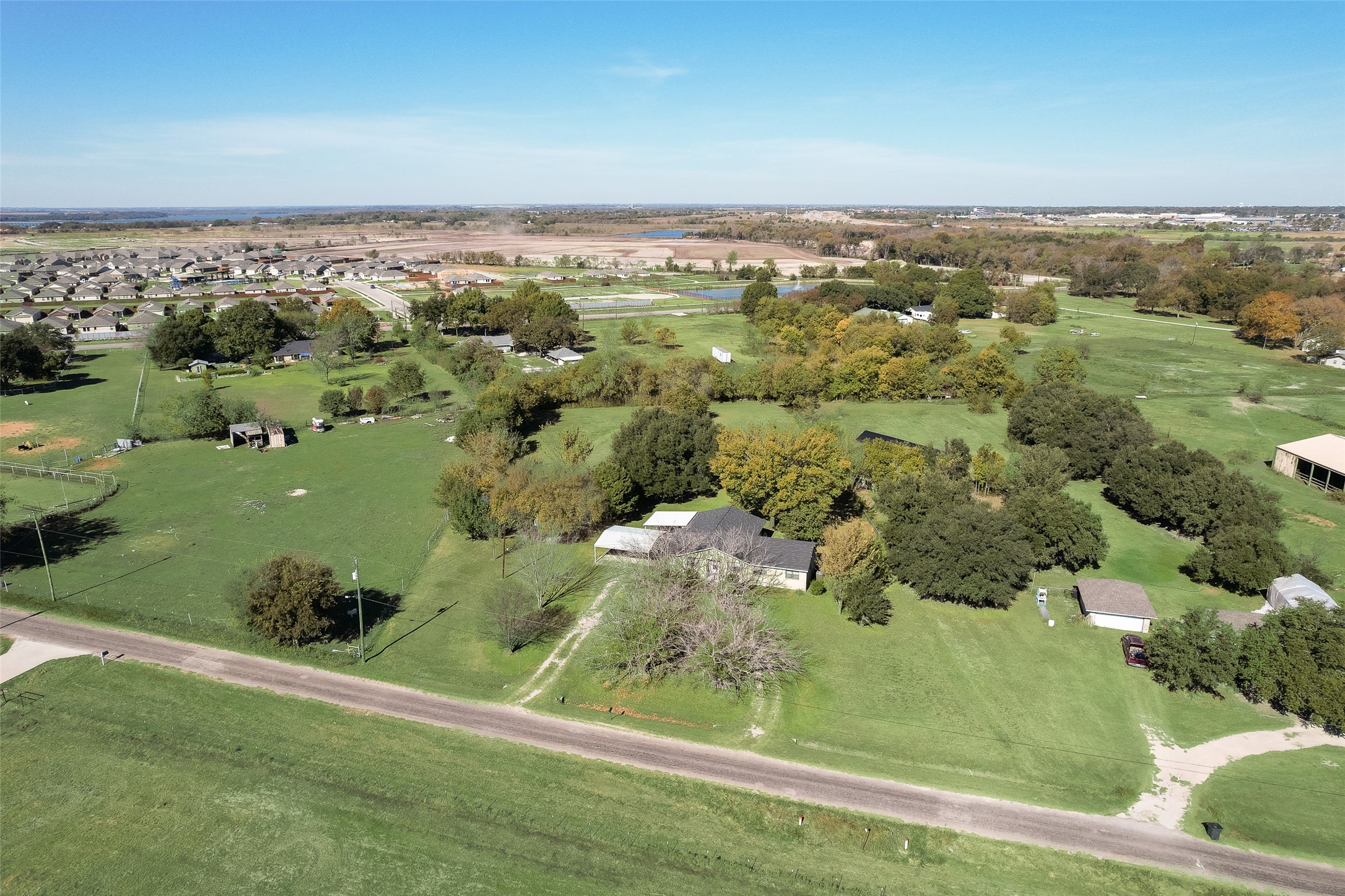 646 Liska Road Ennis TX 75119
