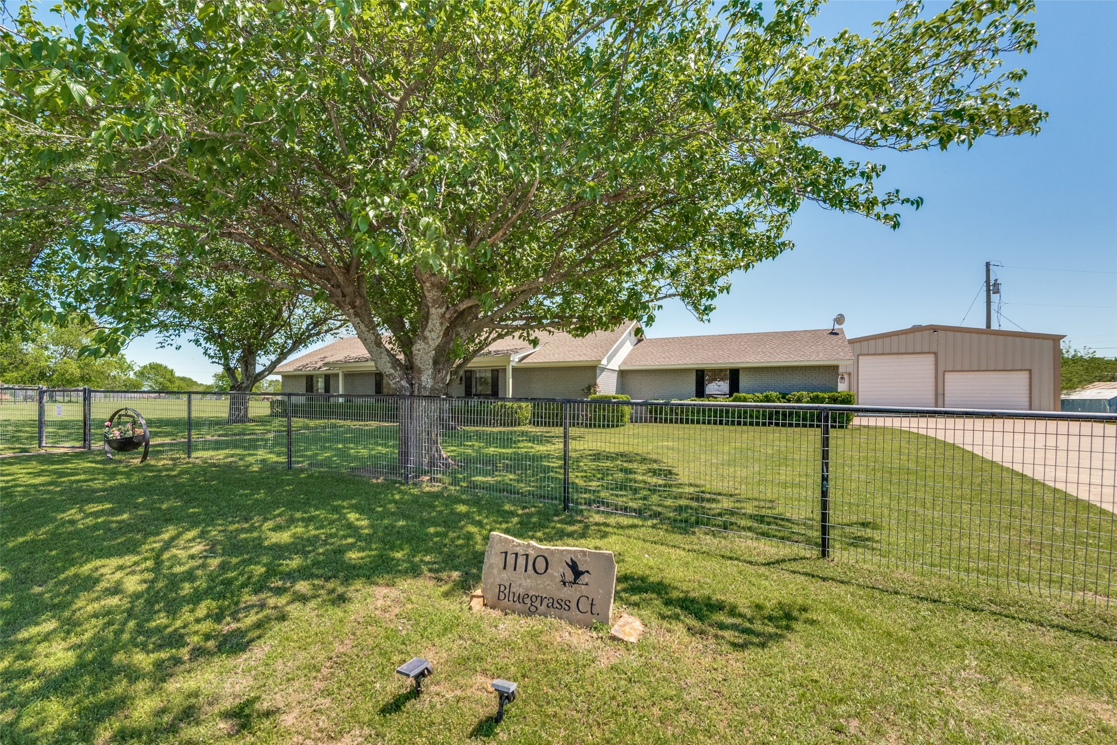 1110 Bluegrass Court Midlothian TX 76065