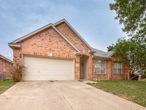 2806 Cheshire Way Grand Prairie TX 75052