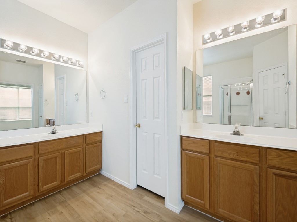 2806 Cheshire Way Grand Prairie TX 75052