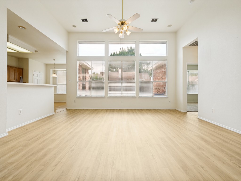 2806 Cheshire Way Grand Prairie TX 75052