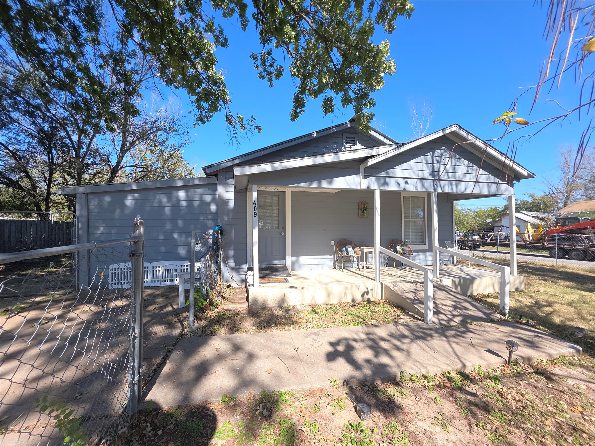 409 E Houston Street Mexia TX 76667