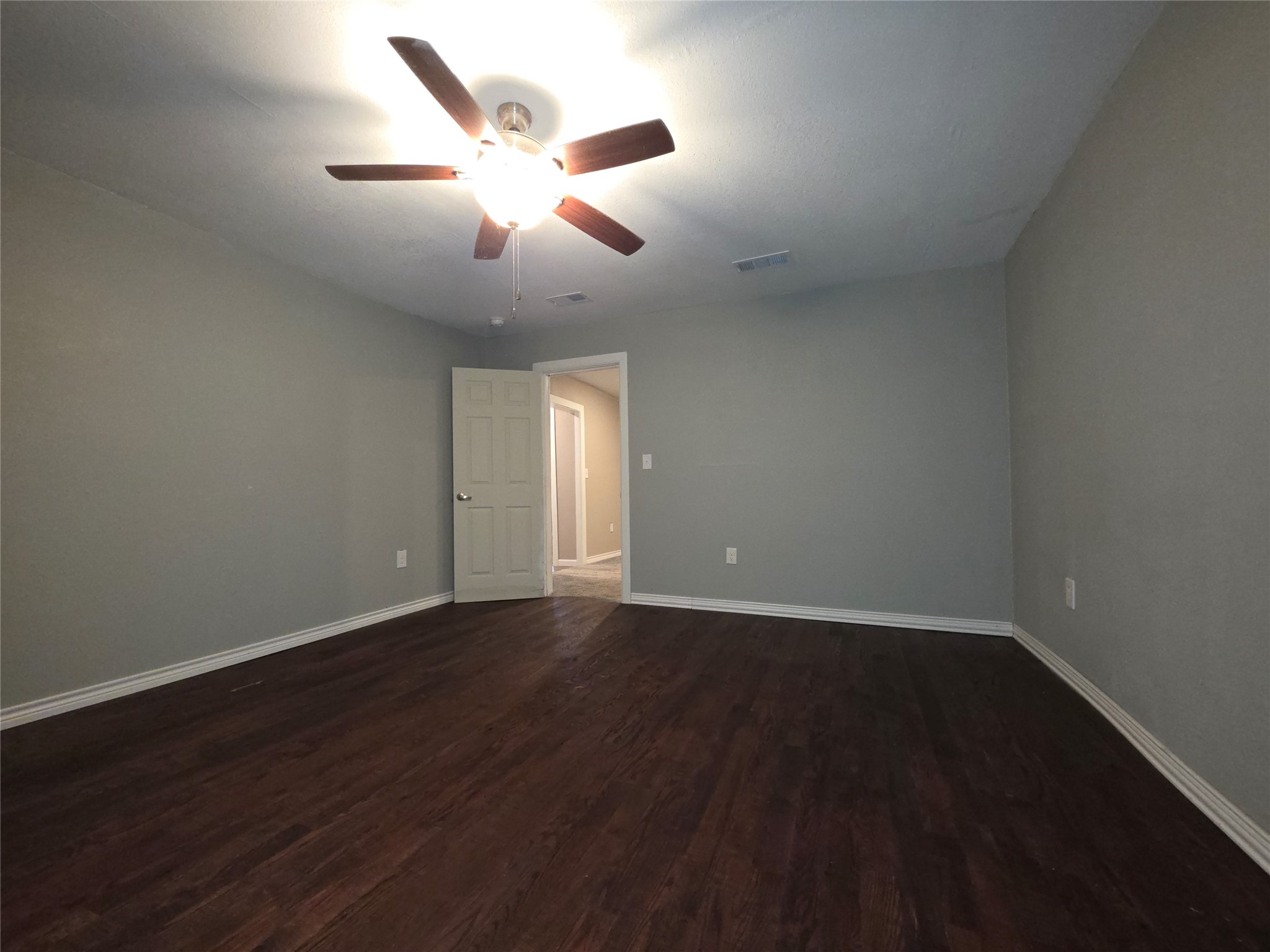 409 E Houston Street Mexia TX 76667
