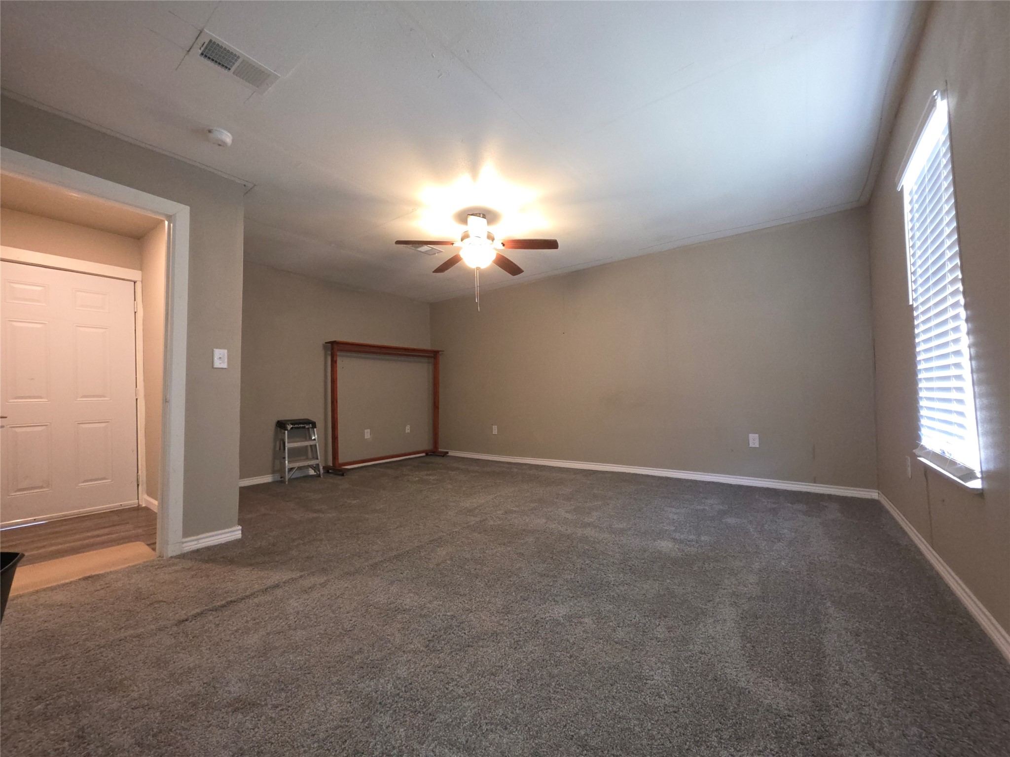 409 E Houston Street Mexia TX 76667