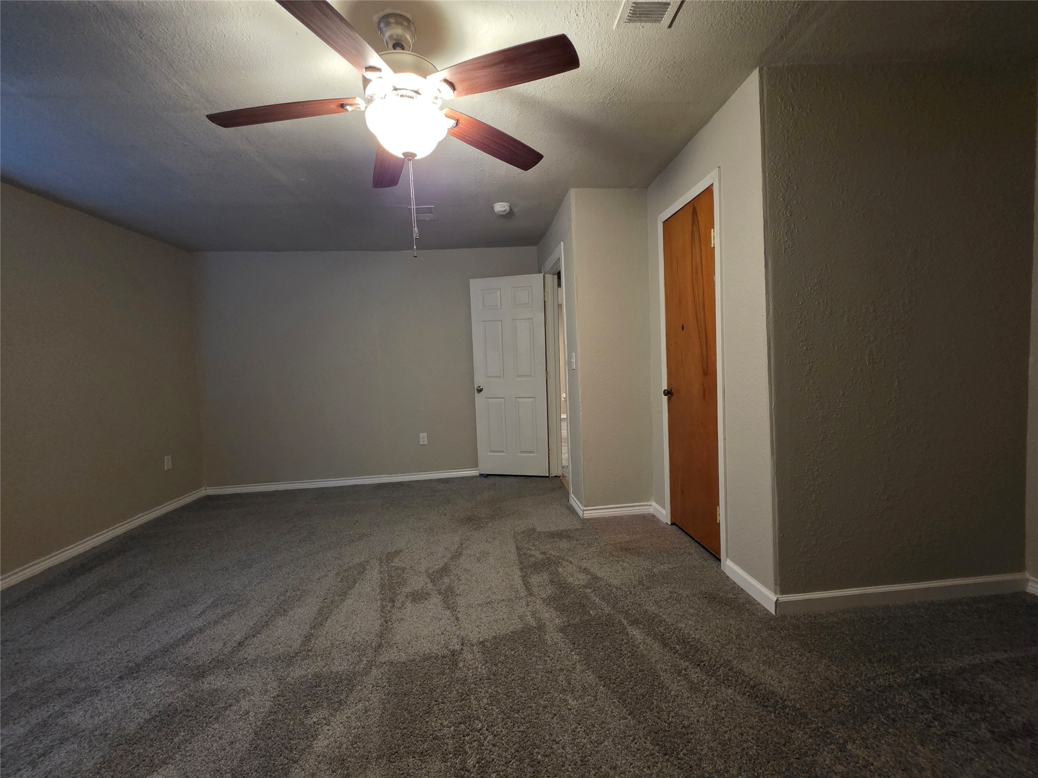 409 E Houston Street Mexia TX 76667