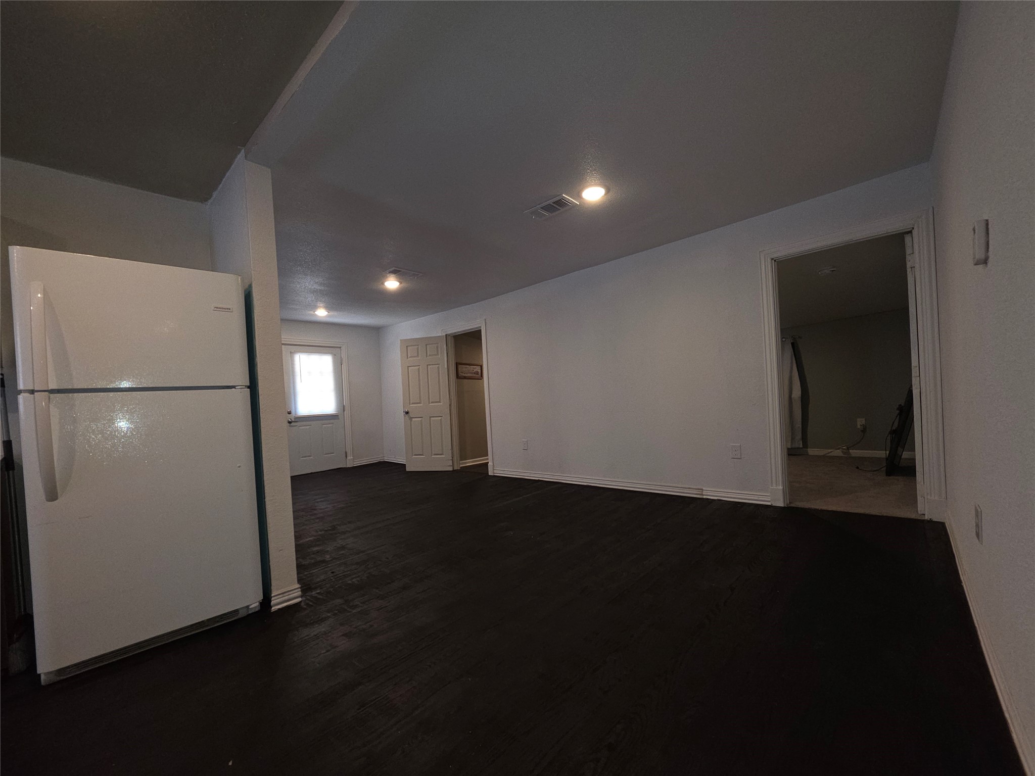 409 E Houston Street Mexia TX 76667