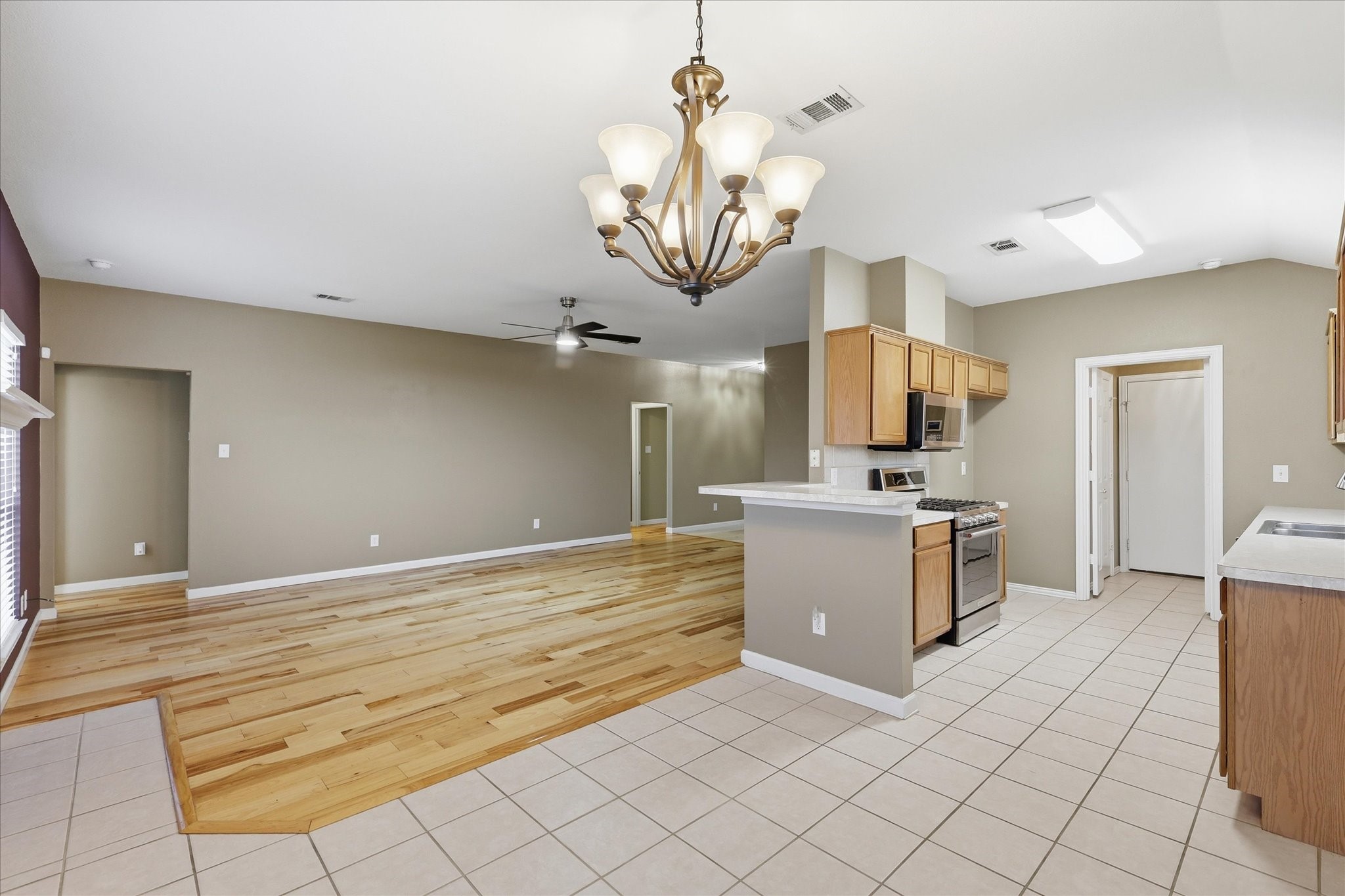 115 Loda Court Grand Prairie TX 75050
