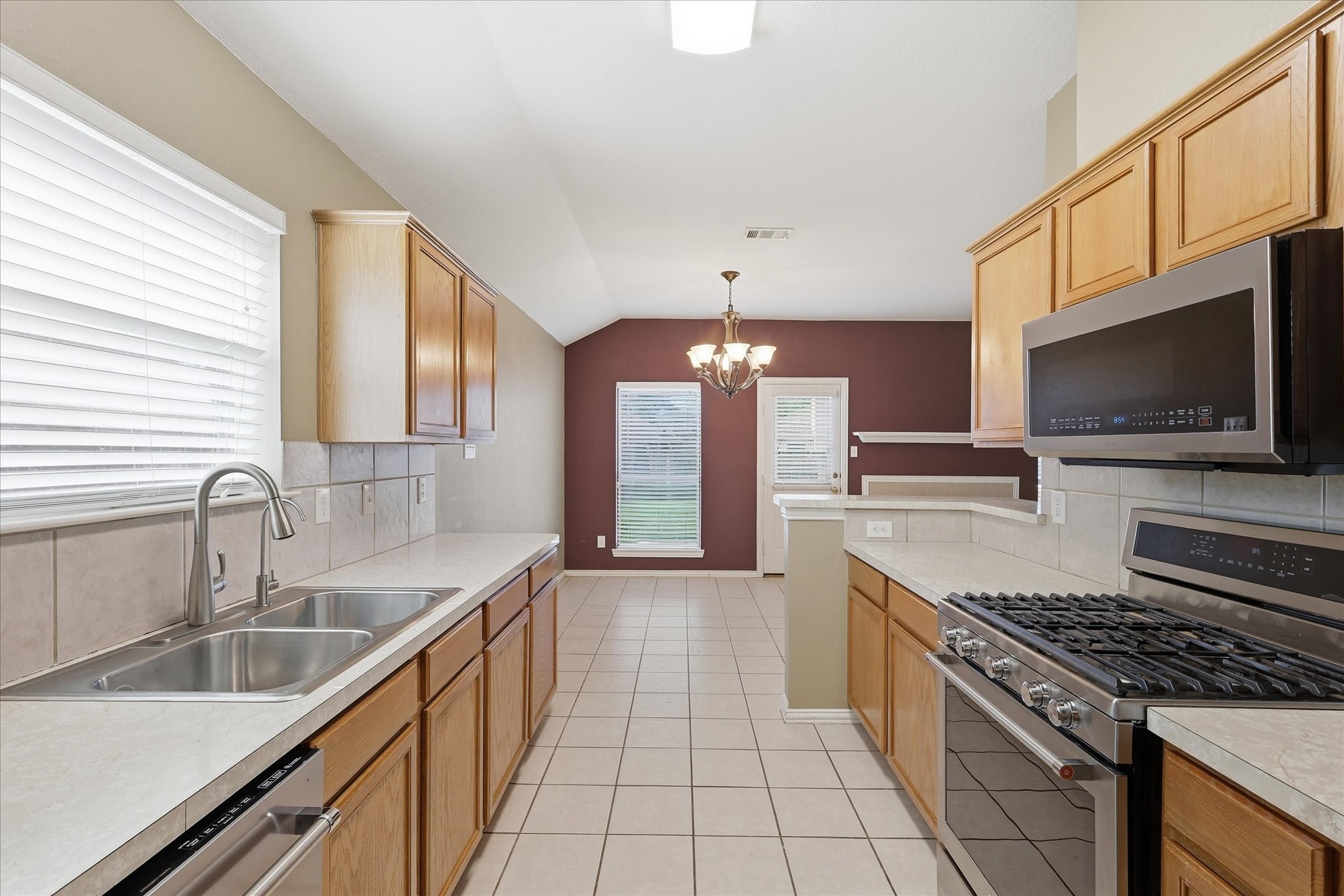 115 Loda Court Grand Prairie TX 75050